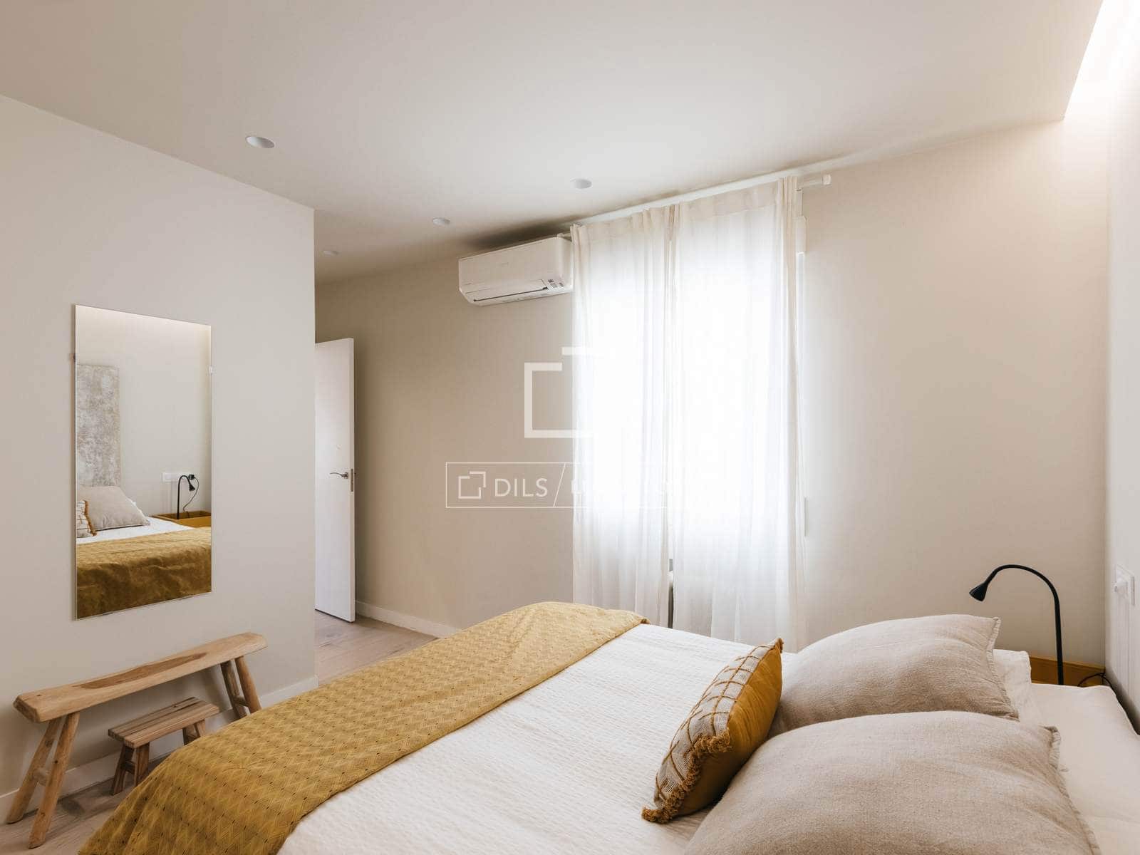 2 bedroom Penthouse for rent in Madrid city - € 4,900 (Ref: 9566424)