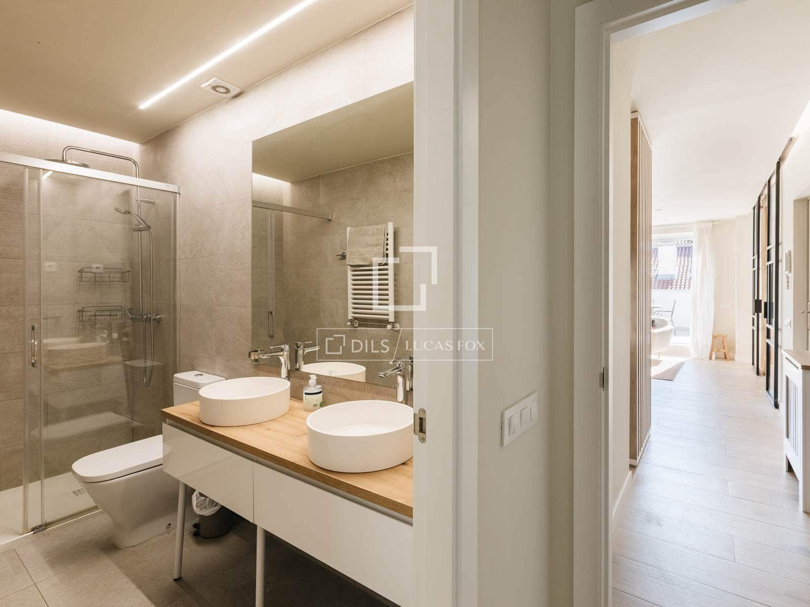 2 bedroom Penthouse for rent in Madrid city - € 4,900 (Ref: 9566424)