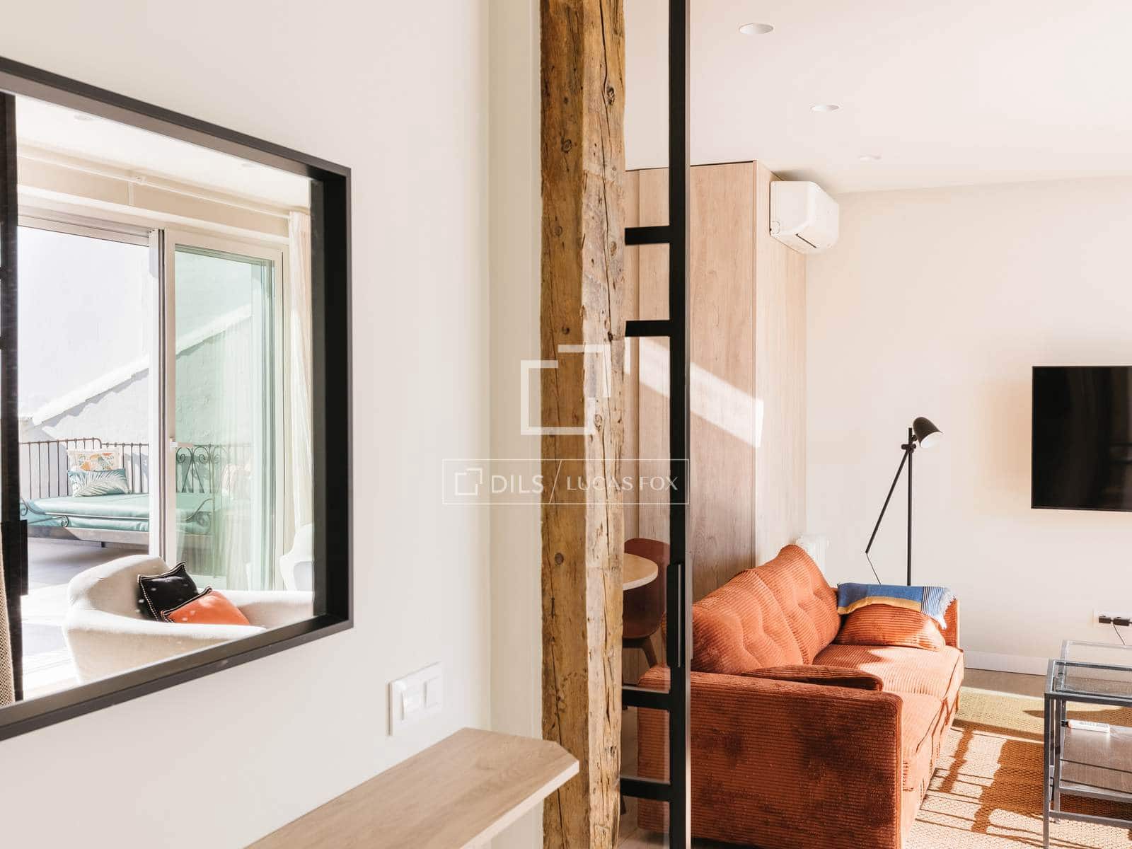 2 bedroom Penthouse for rent in Madrid city - € 4,900 (Ref: 9566424)