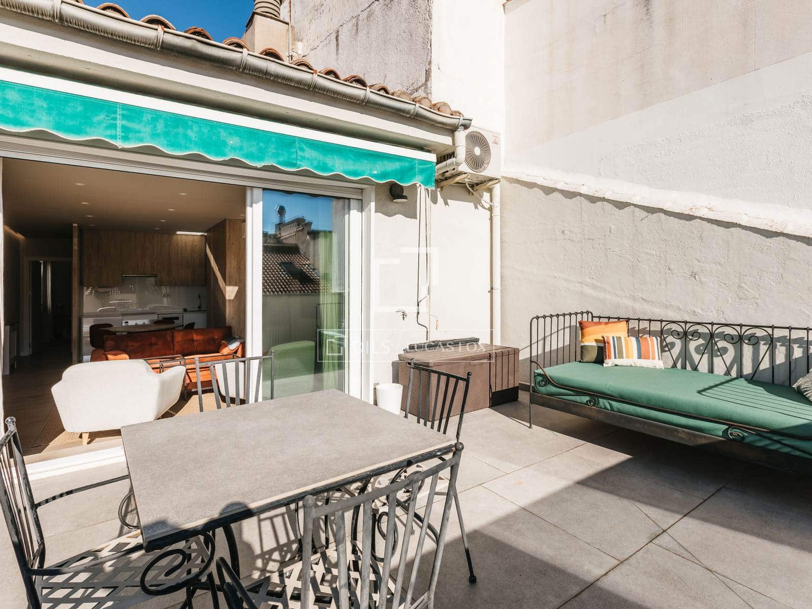 2 bedroom Penthouse for rent in Madrid city - € 4,900 (Ref: 9566424)