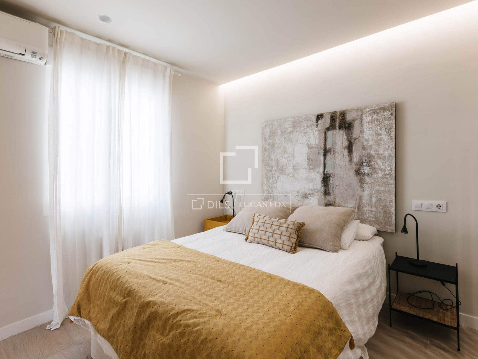 2 bedroom Penthouse for rent in Madrid city - € 4,900 (Ref: 9566424)