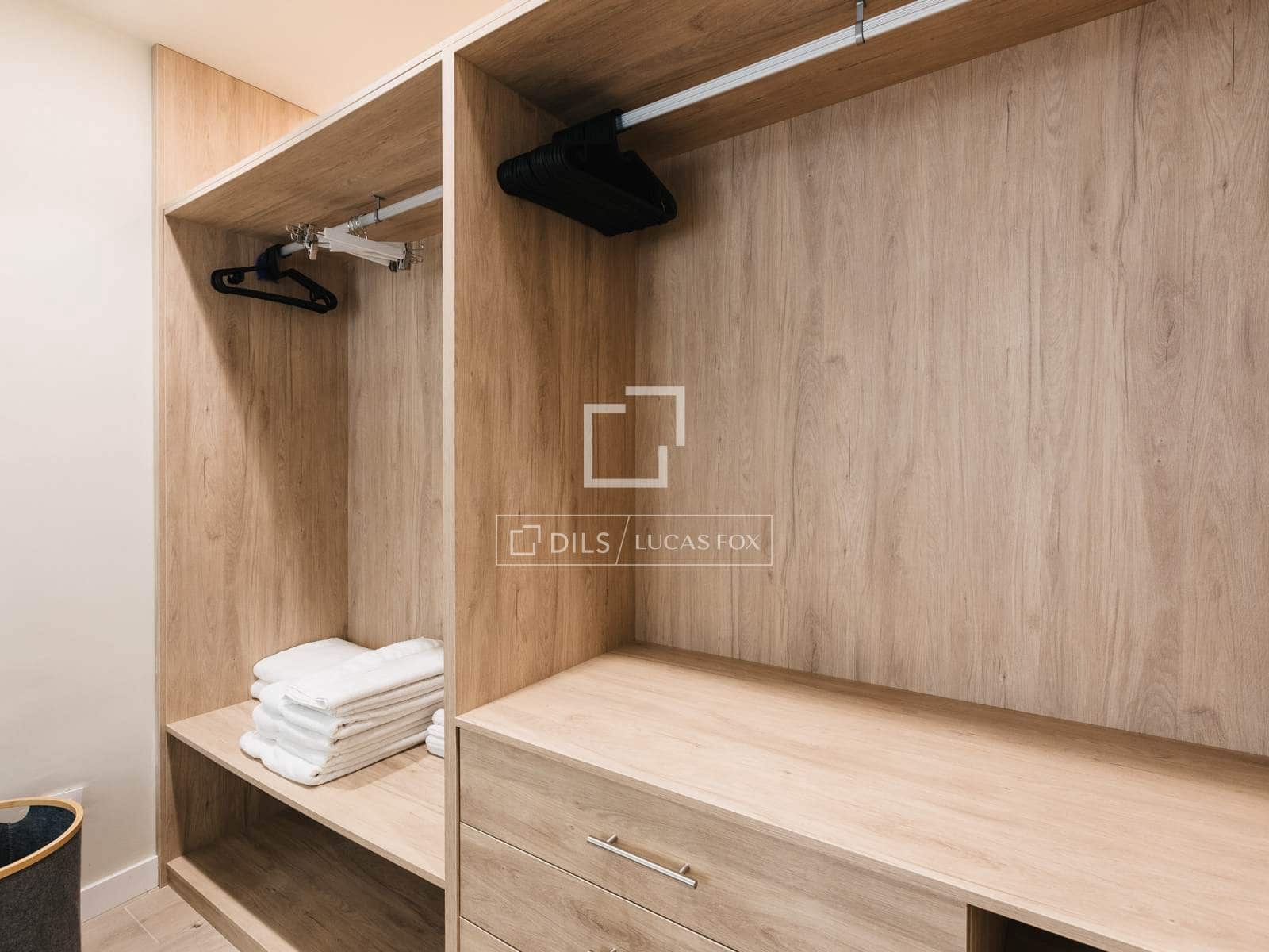 2 bedroom Penthouse for rent in Madrid city - € 4,900 (Ref: 9566424)