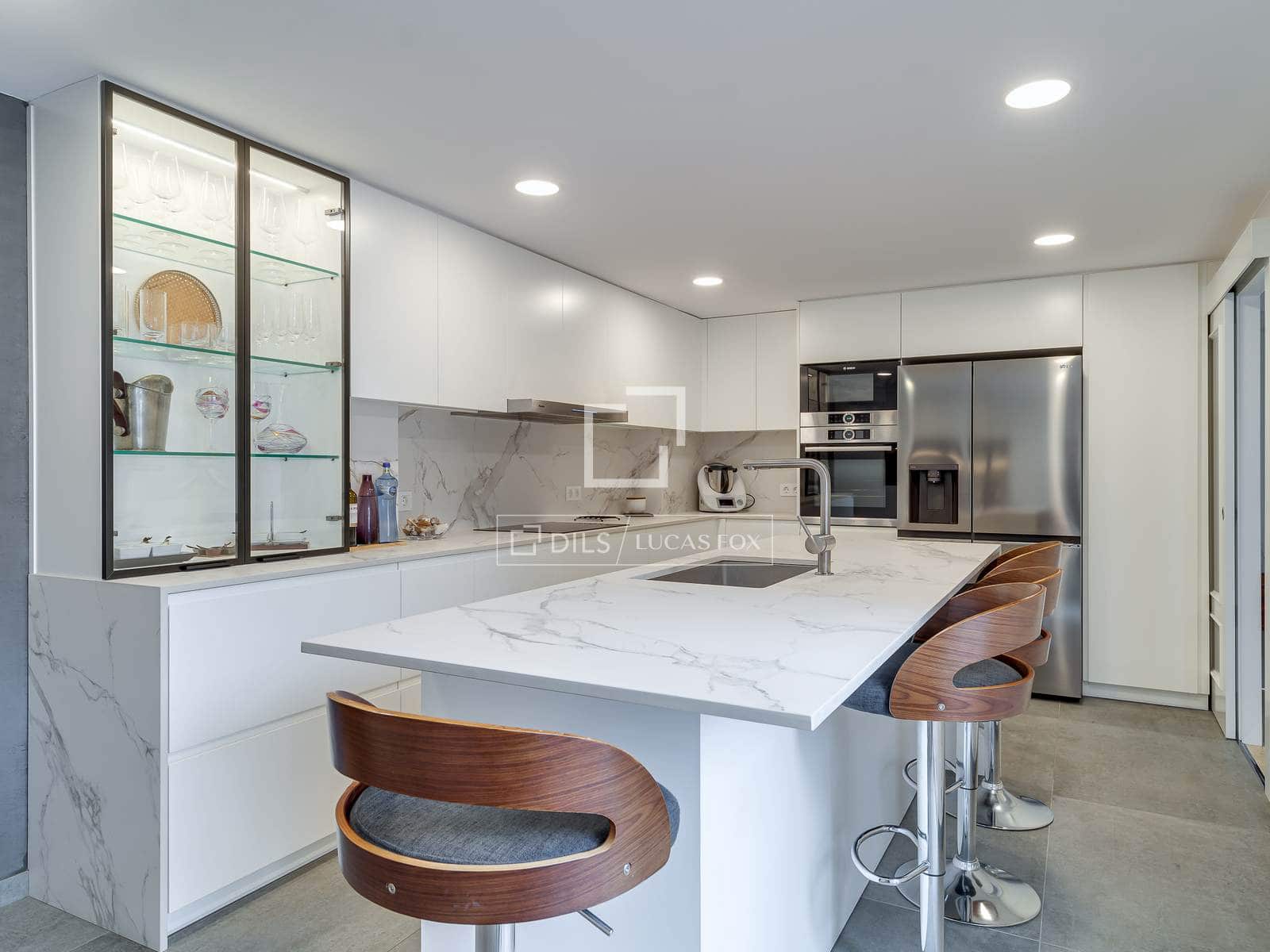 4 sypialnia Willa na sprzedaż w Teia z basenem garażem - 835 000 € (Ref: 9566542)