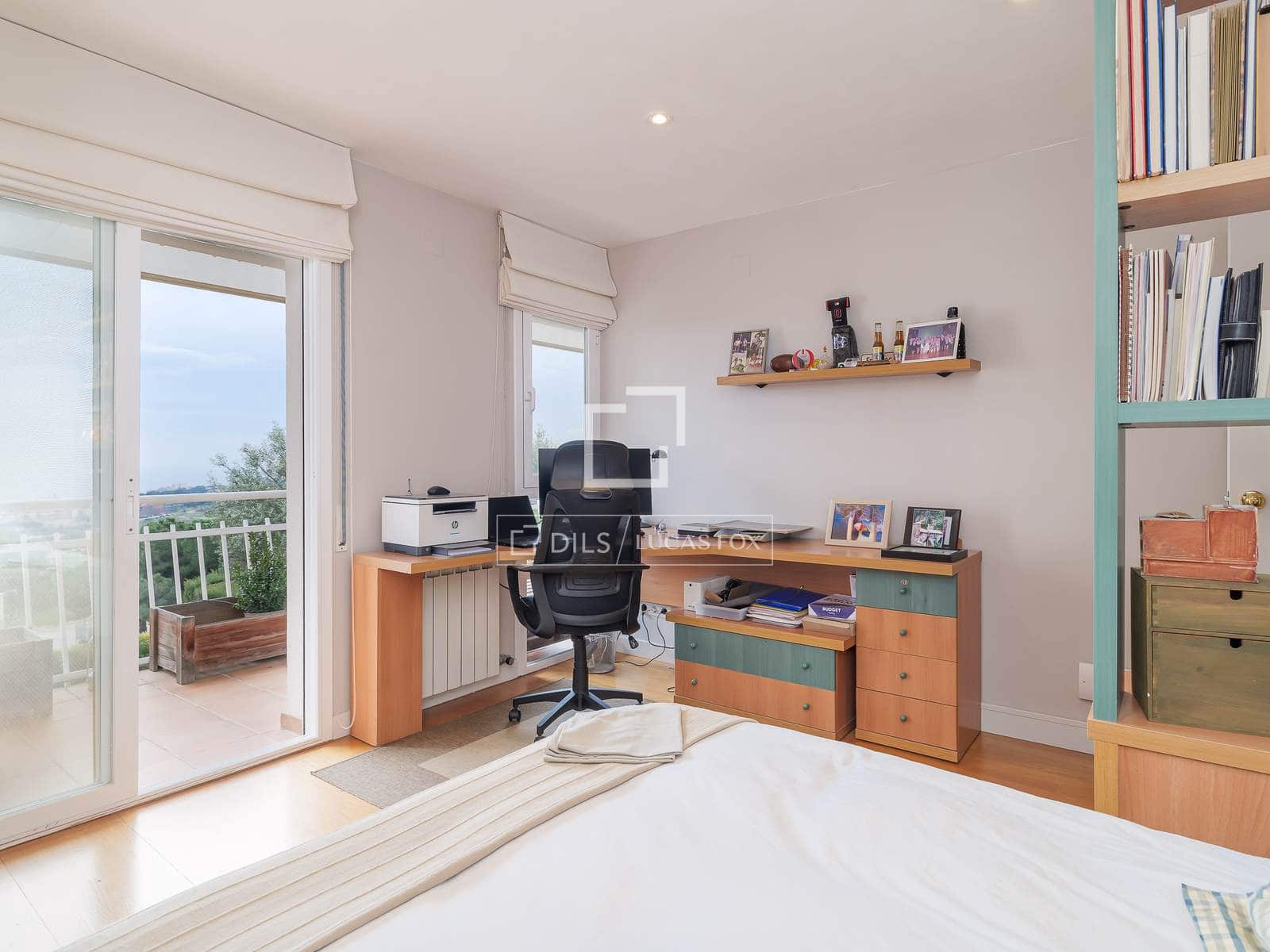 4 sypialnia Willa na sprzedaż w Teia z basenem garażem - 835 000 € (Ref: 9566542)