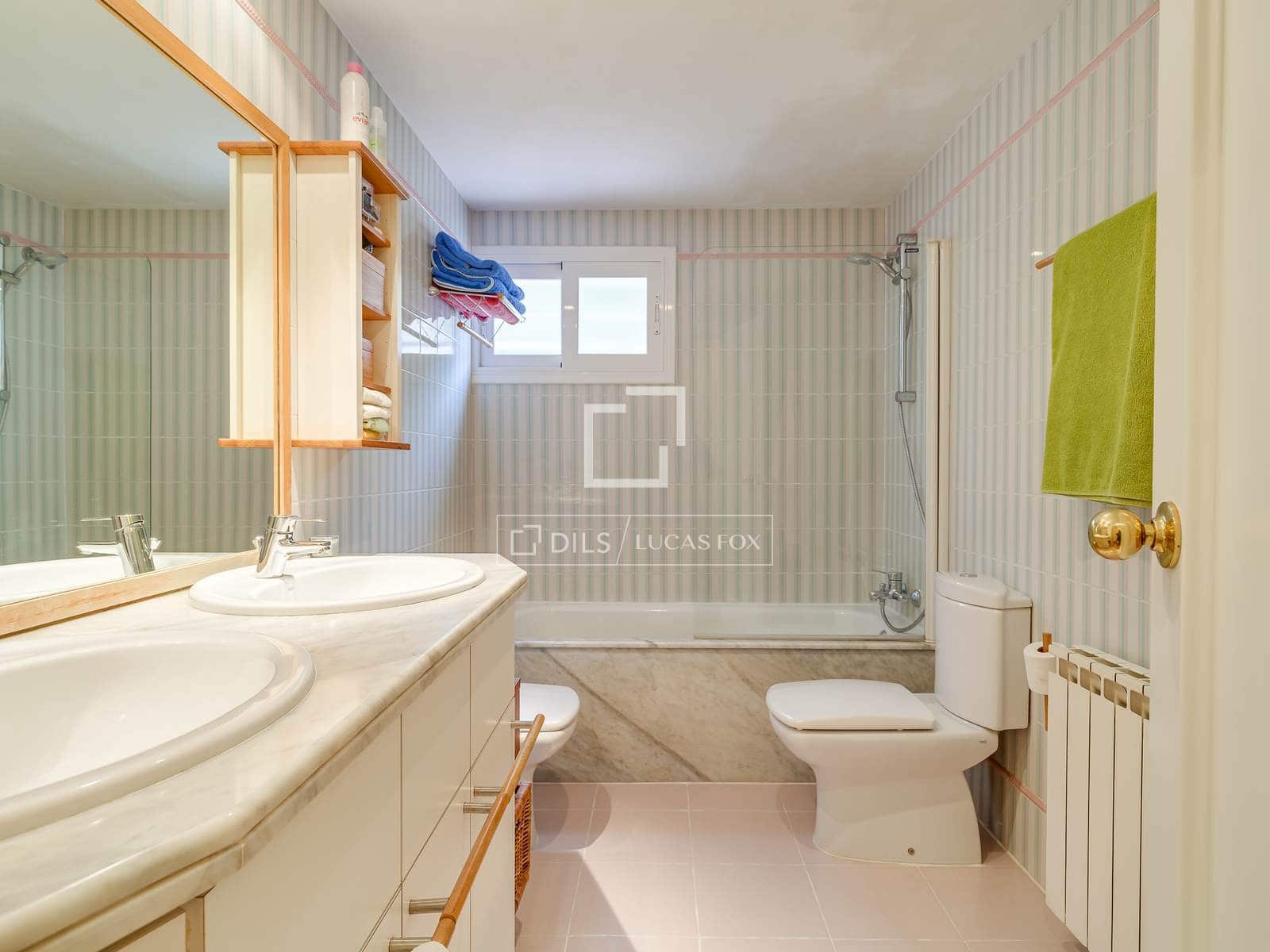 4 sypialnia Willa na sprzedaż w Teia z basenem garażem - 835 000 € (Ref: 9566542)