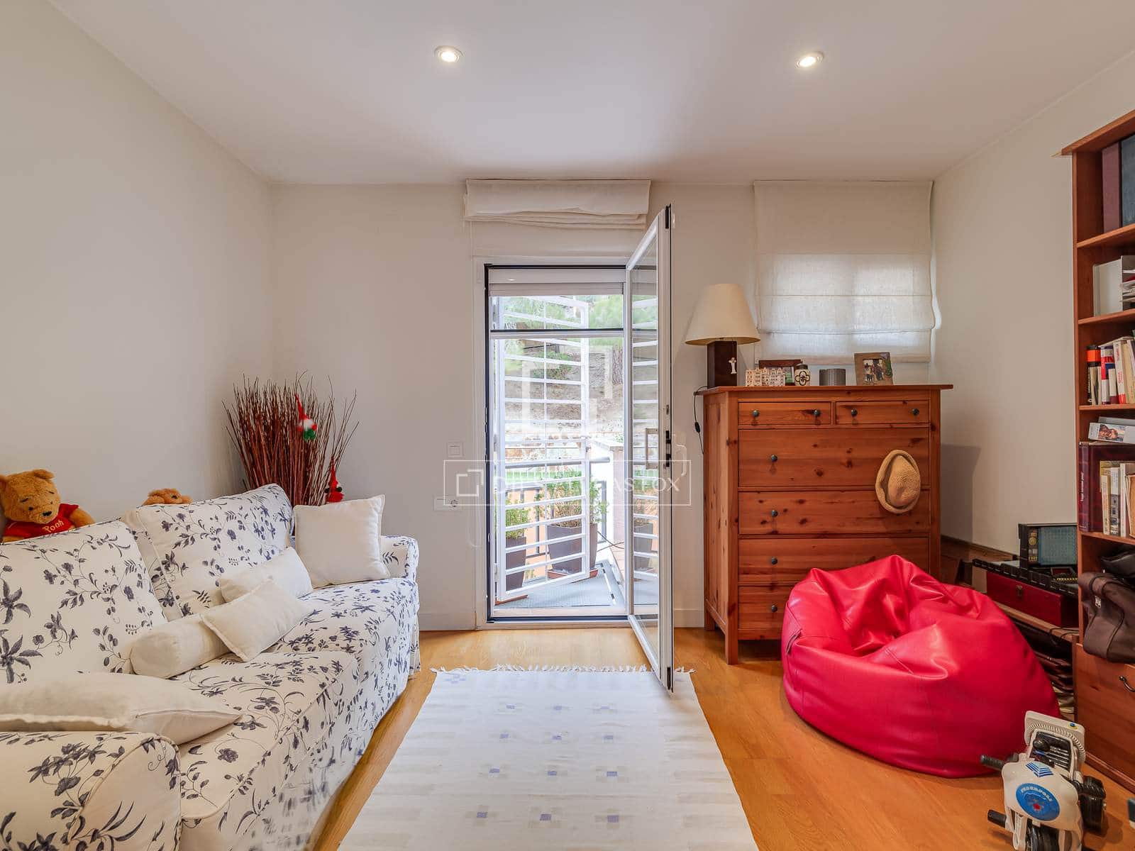 4 sypialnia Willa na sprzedaż w Teia z basenem garażem - 835 000 € (Ref: 9566542)