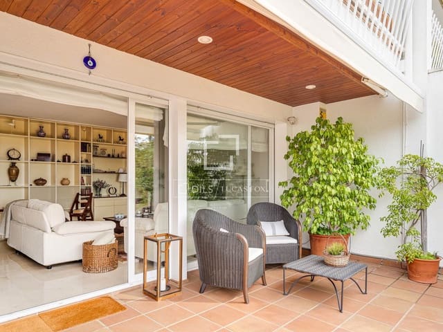 4 sypialnia Willa na sprzedaż w Teià z basenem garażem - 835 000 € (Ref: 9566542)