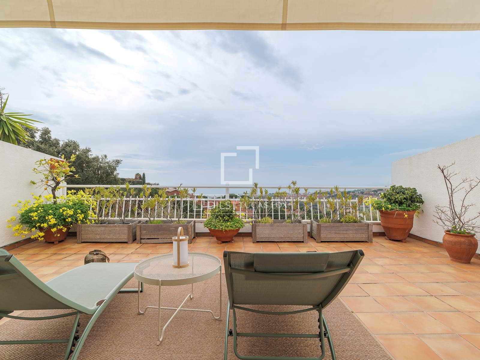 4 sypialnia Willa na sprzedaż w Teia z basenem garażem - 835 000 € (Ref: 9566542)