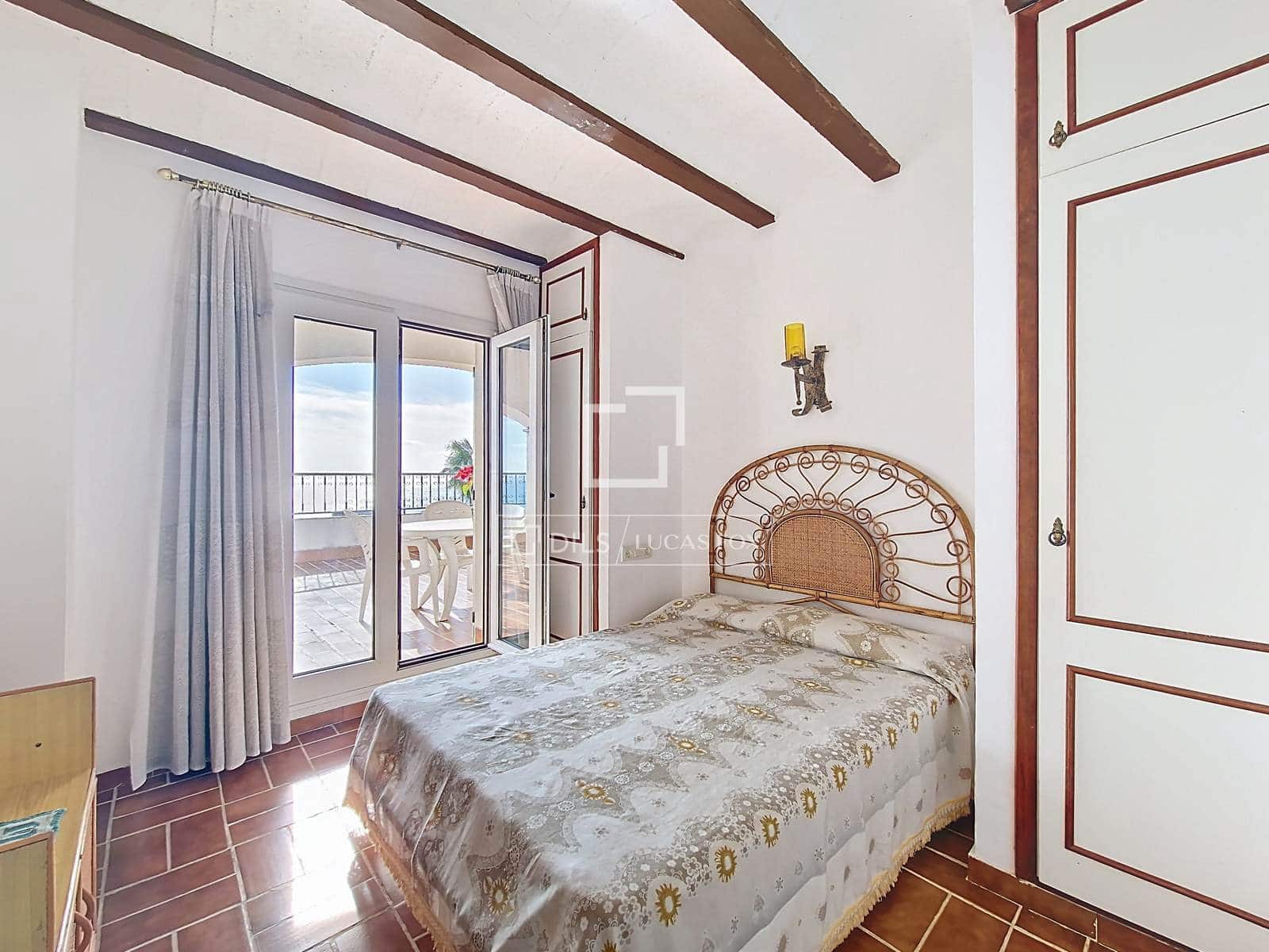 7 makuuhuone Huvila myytävänä paikassa Calafell mukana 
autotalli - 1 490 000 € (Ref: 9566715)