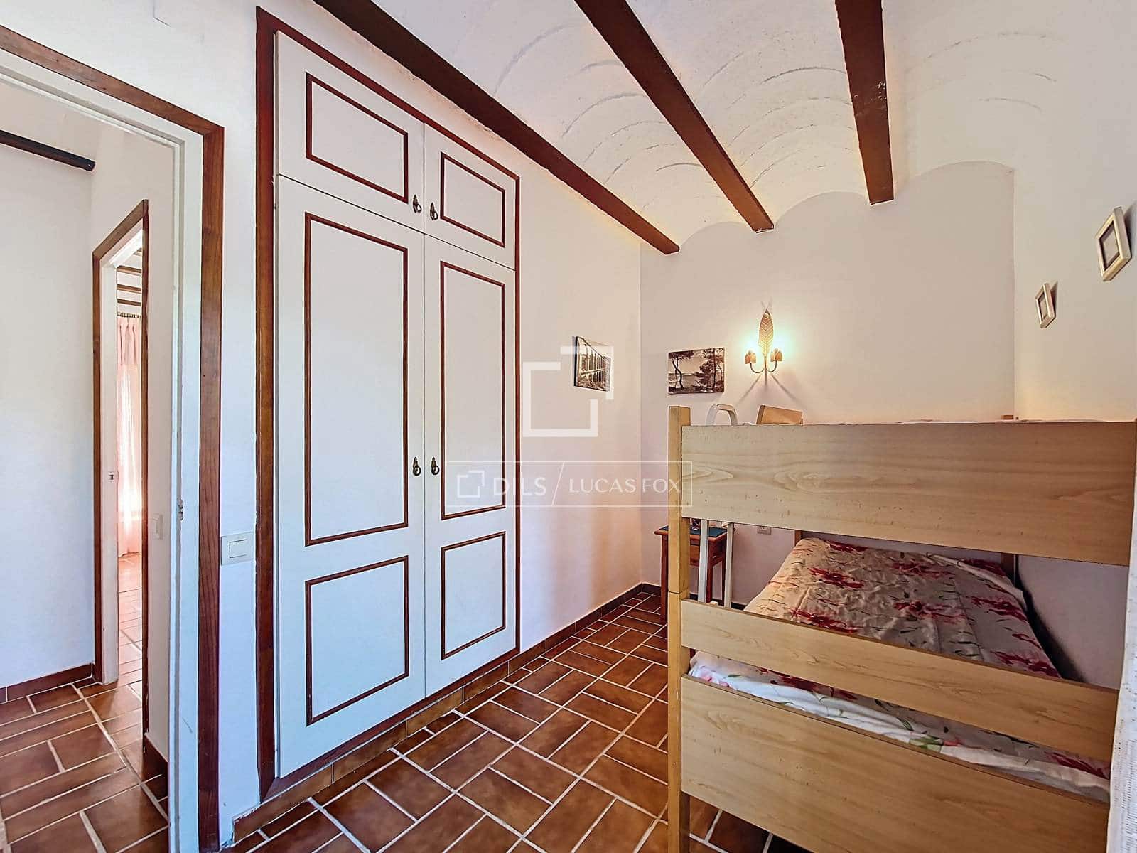 7 makuuhuone Huvila myytävänä paikassa Calafell mukana 
autotalli - 1 490 000 € (Ref: 9566715)