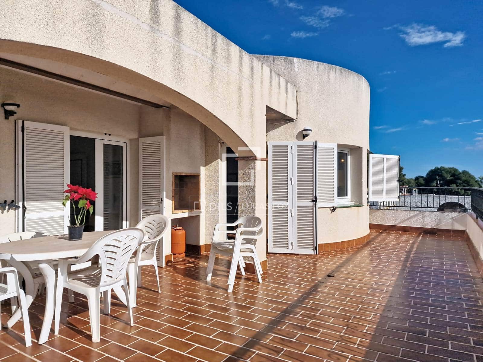 7 makuuhuone Huvila myytävänä paikassa Calafell mukana 
autotalli - 1 490 000 € (Ref: 9566715)