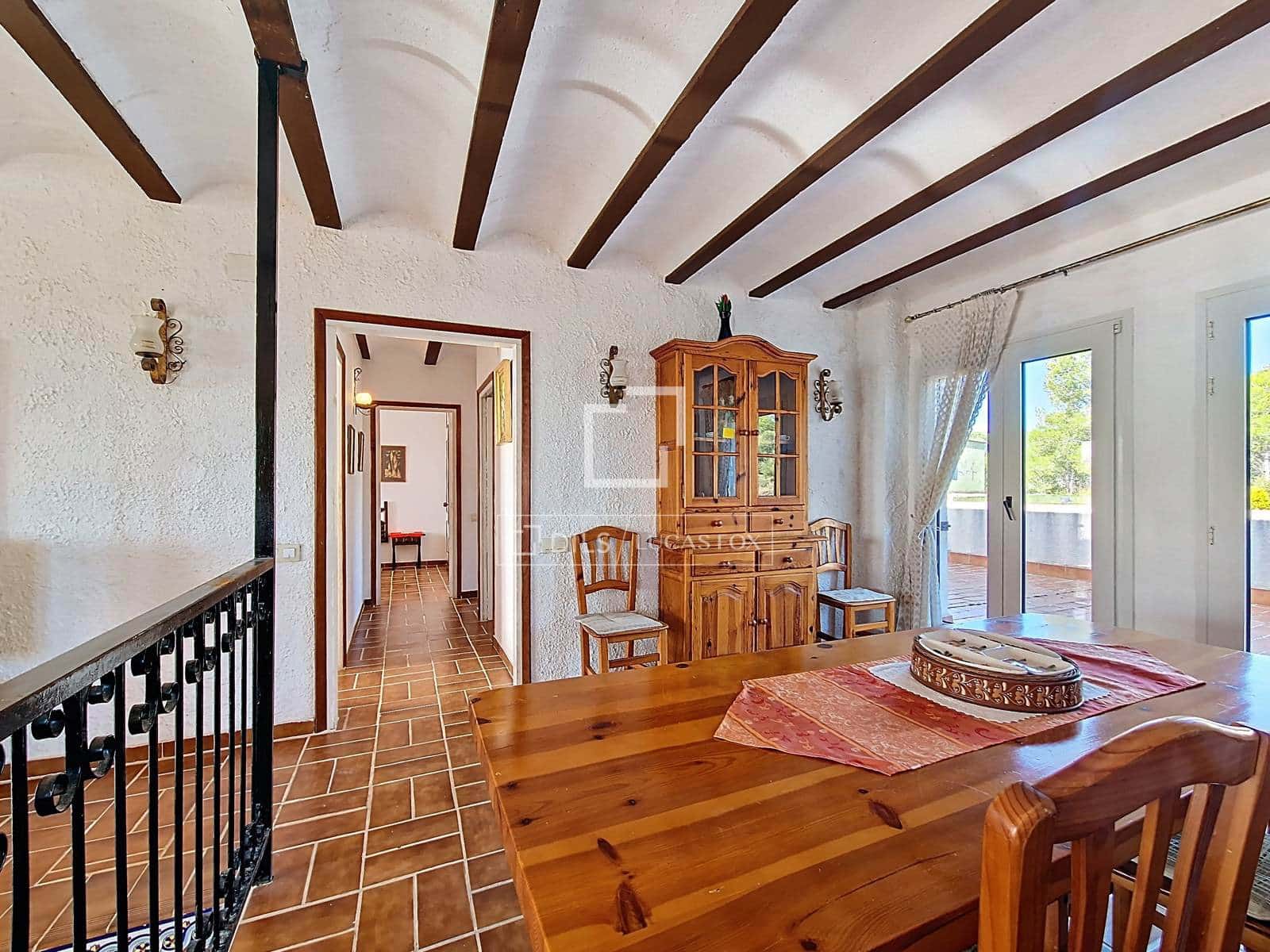 7 makuuhuone Huvila myytävänä paikassa Calafell mukana 
autotalli - 1 490 000 € (Ref: 9566715)