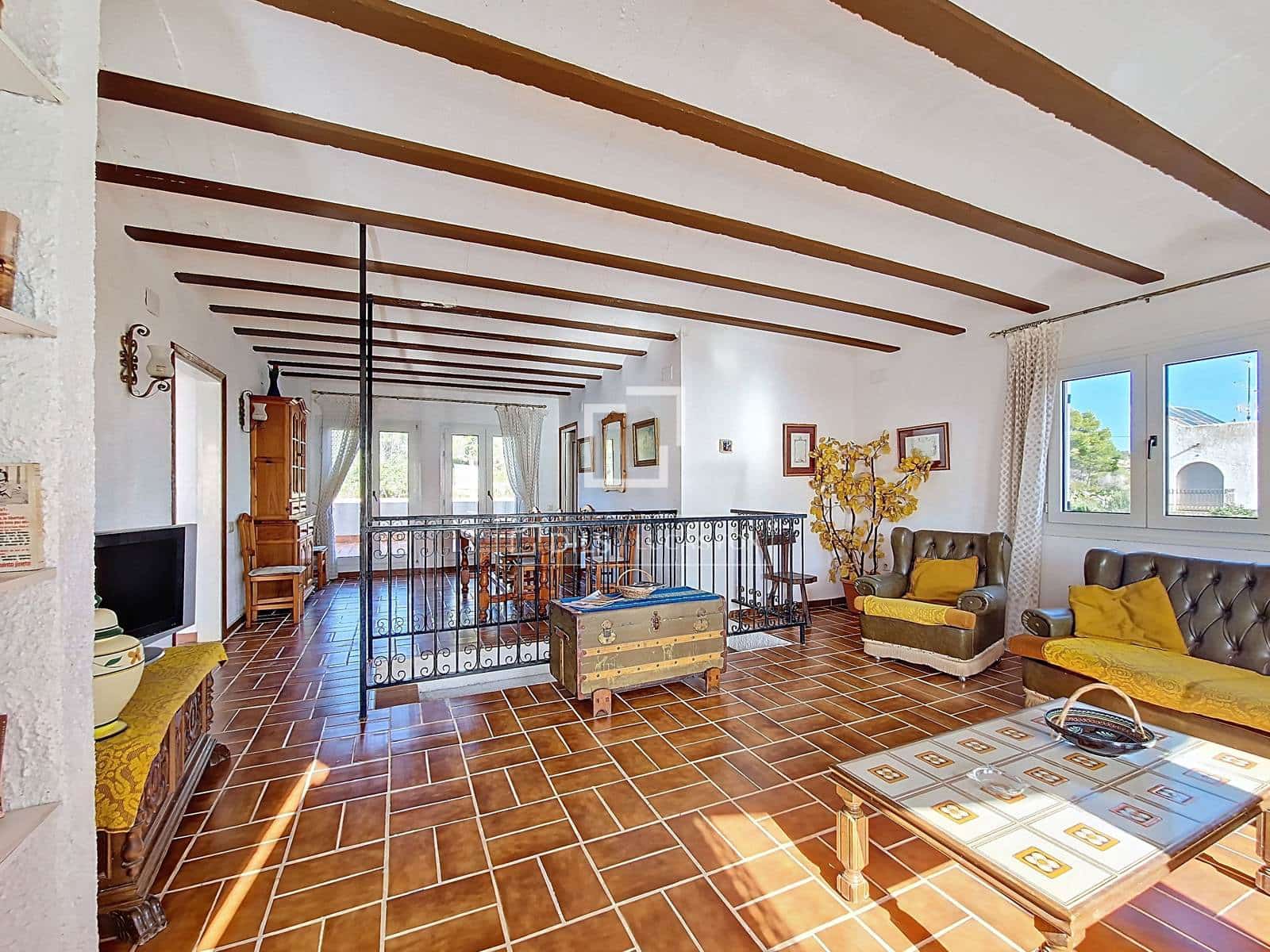 7 makuuhuone Huvila myytävänä paikassa Calafell mukana 
autotalli - 1 490 000 € (Ref: 9566715)