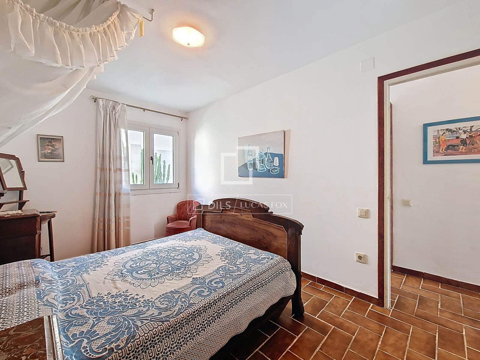 7 makuuhuone Huvila myytävänä paikassa Calafell mukana 
autotalli - 1 490 000 € (Ref: 9566715)