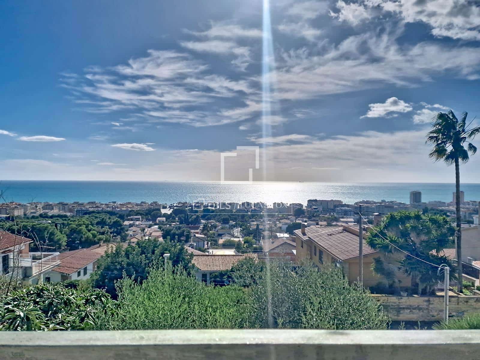 7 makuuhuone Huvila myytävänä paikassa Calafell mukana 
autotalli - 1 490 000 € (Ref: 9566715)