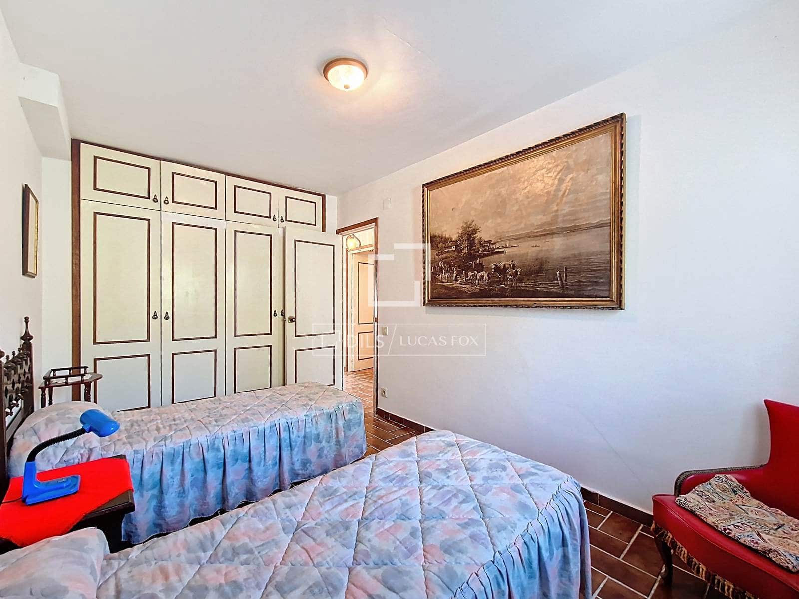 7 makuuhuone Huvila myytävänä paikassa Calafell mukana 
autotalli - 1 490 000 € (Ref: 9566715)