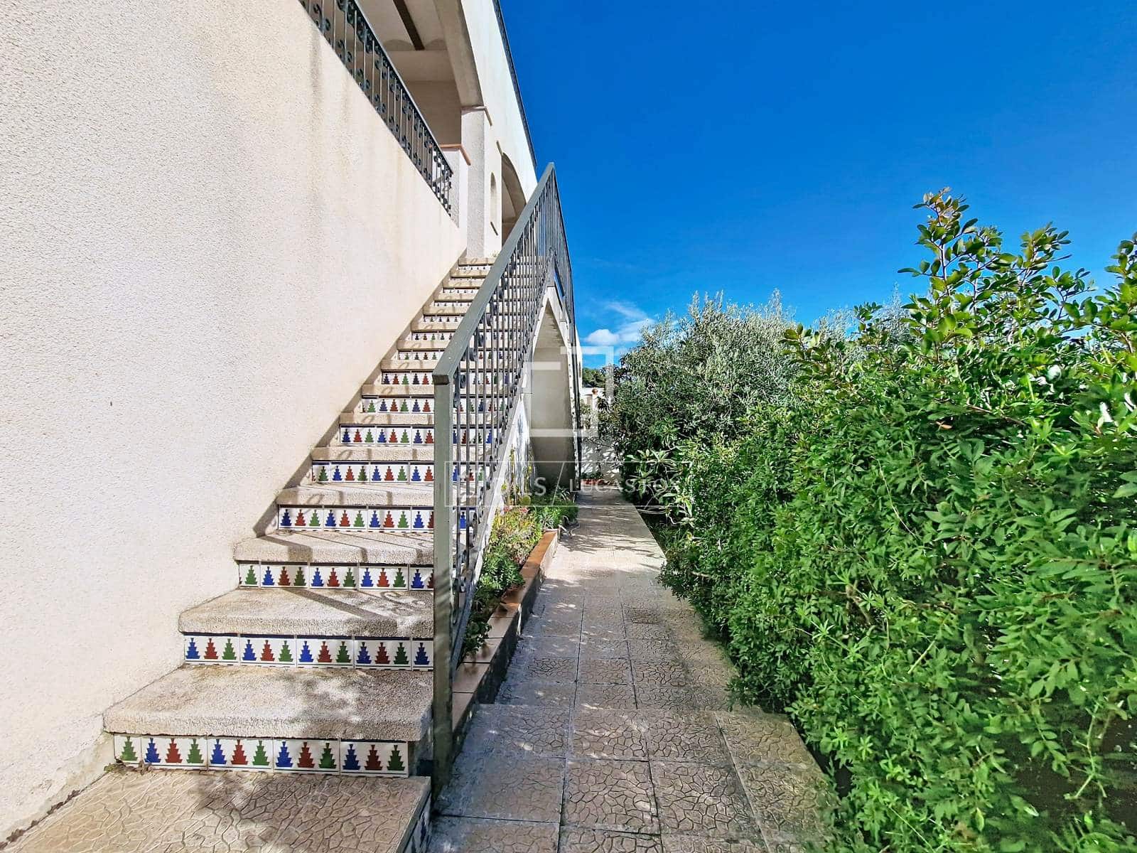 7 makuuhuone Huvila myytävänä paikassa Calafell mukana 
autotalli - 1 490 000 € (Ref: 9566715)