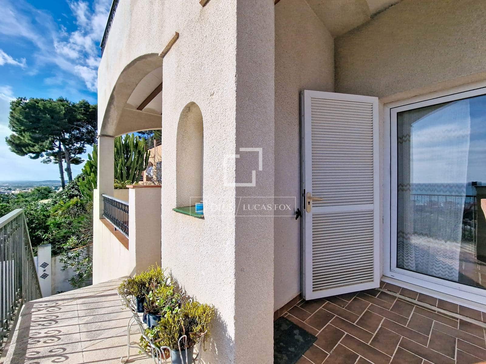 7 makuuhuone Huvila myytävänä paikassa Calafell mukana 
autotalli - 1 490 000 € (Ref: 9566715)