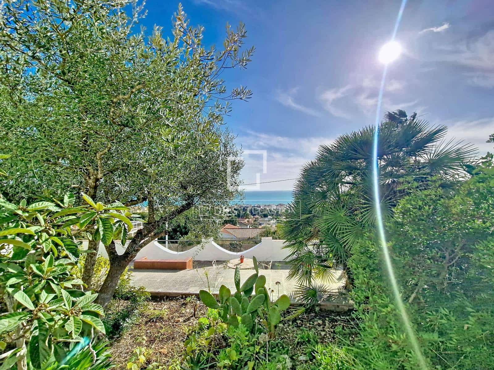 7 makuuhuone Huvila myytävänä paikassa Calafell mukana 
autotalli - 1 490 000 € (Ref: 9566715)