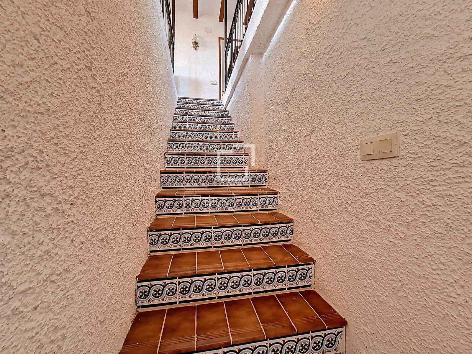 7 makuuhuone Huvila myytävänä paikassa Calafell mukana 
autotalli - 1 490 000 € (Ref: 9566715)