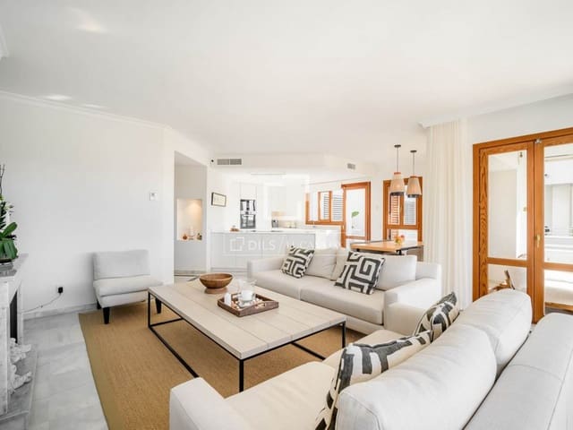 2 bedroom Apartment for sale in Marbella with pool - € 890,000 (Ref: 9566819)