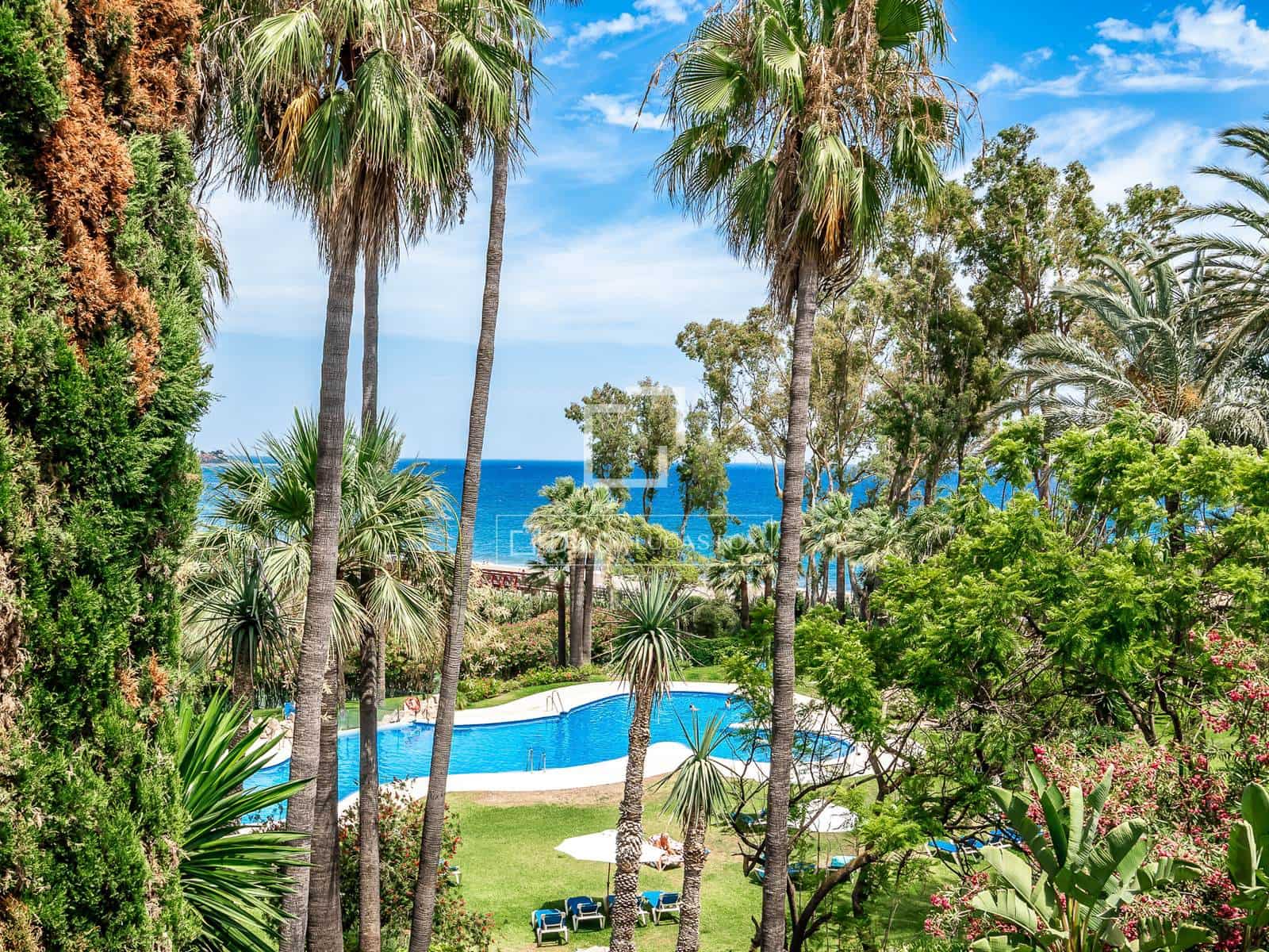 4 soveværelse Villa til salg i Benamara med swimmingpool garage - € 2.599.000 (Ref: 9569225)