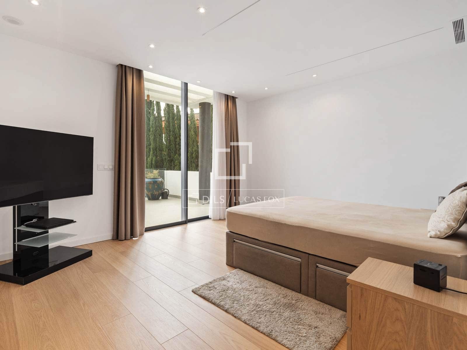 5 soveværelse Villa til salg i El Paraiso med swimmingpool garage - € 4.150.000 (Ref: 9569226)