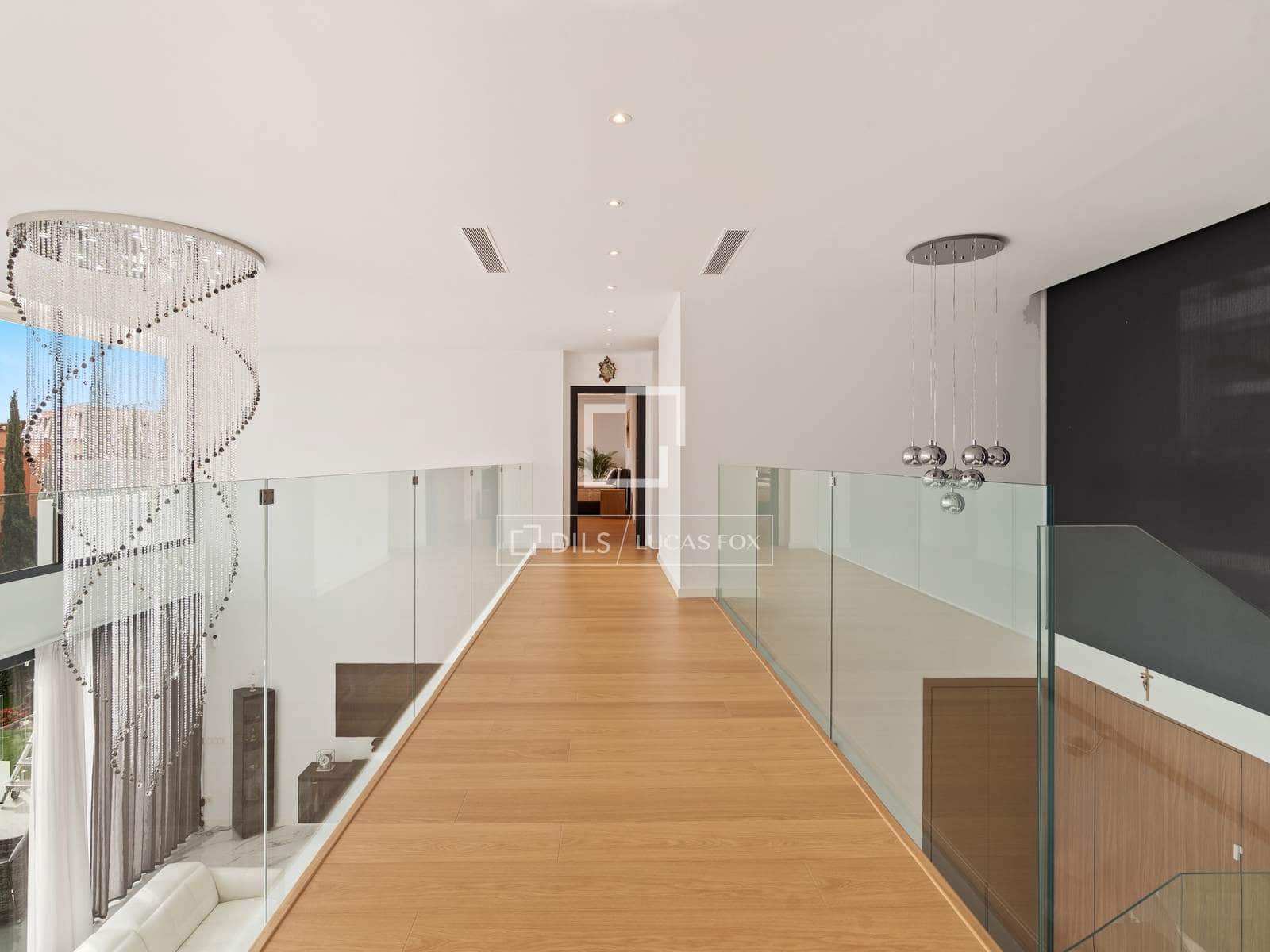 5 soveværelse Villa til salg i El Paraiso med swimmingpool garage - € 4.150.000 (Ref: 9569226)