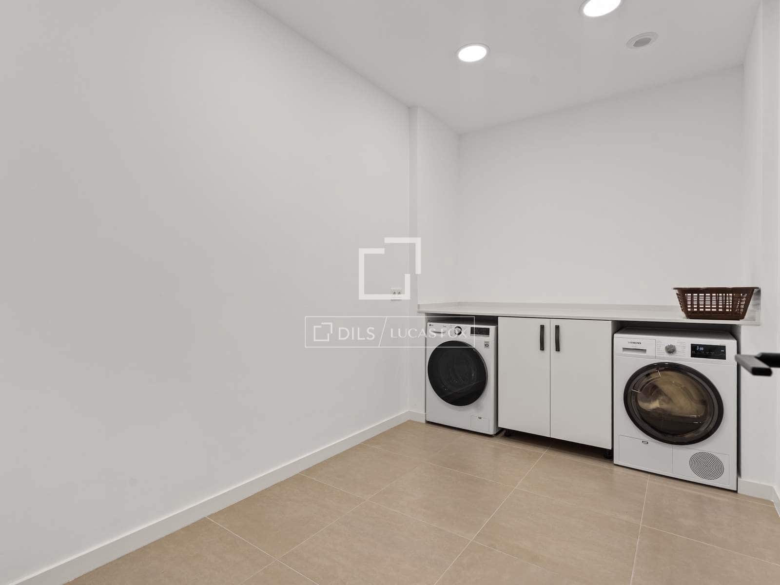 5 soveværelse Villa til salg i El Paraiso med swimmingpool garage - € 4.150.000 (Ref: 9569226)