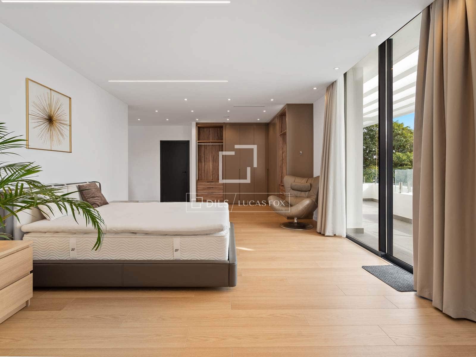 5 soveværelse Villa til salg i El Paraiso med swimmingpool garage - € 4.150.000 (Ref: 9569226)