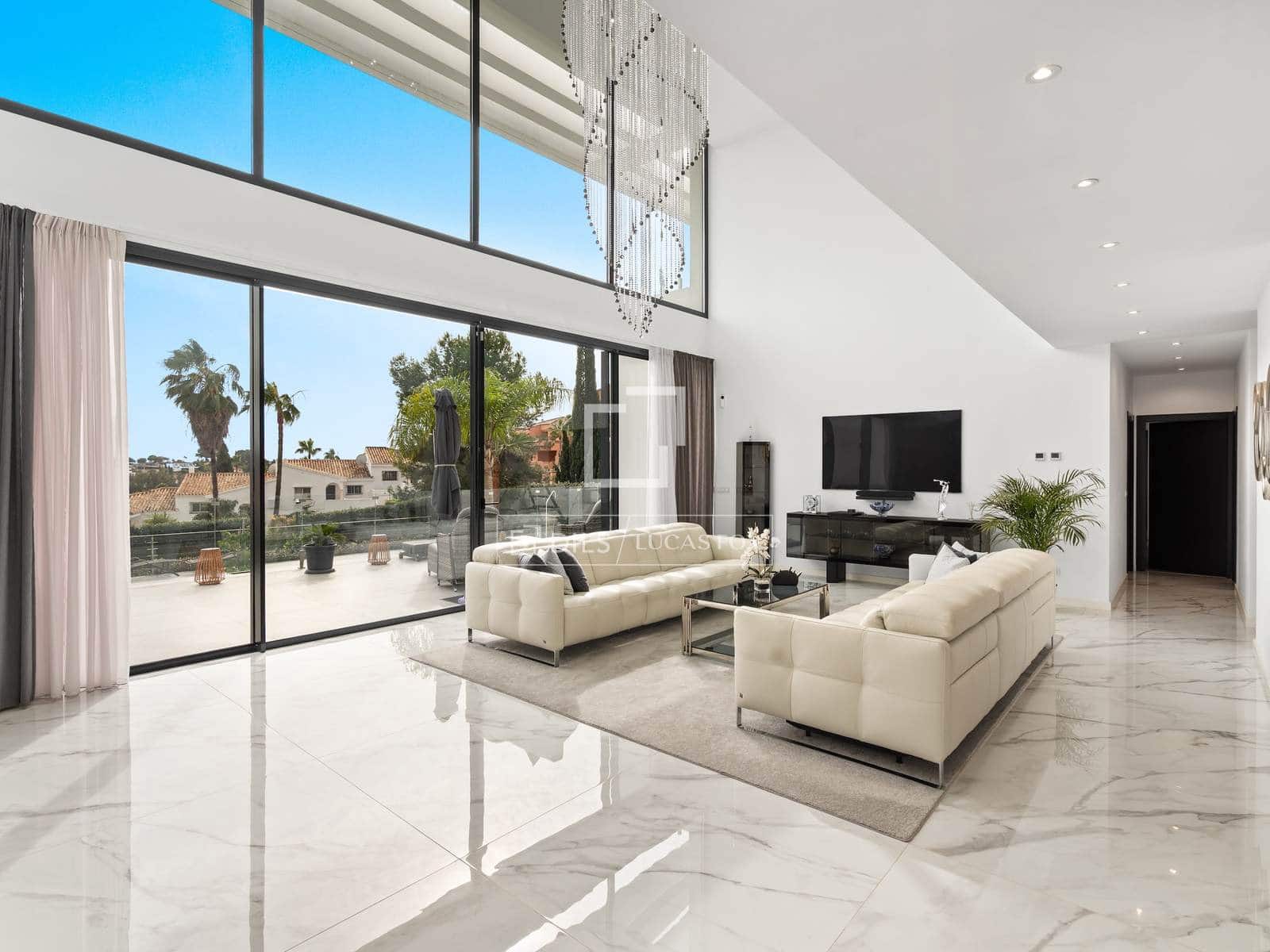 5 soveværelse Villa til salg i El Paraiso med swimmingpool garage - € 4.150.000 (Ref: 9569226)