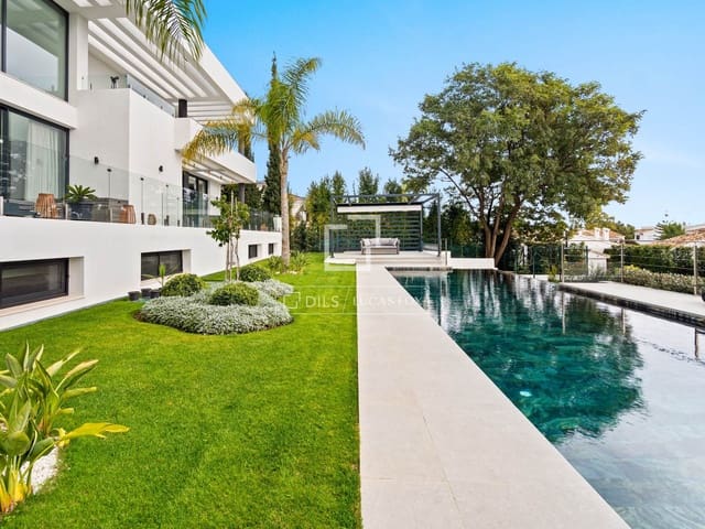 5 bedroom Villa for sale in El Paraiso, Estepona with pool garage - € 4,150,000 (Ref: 9569226)