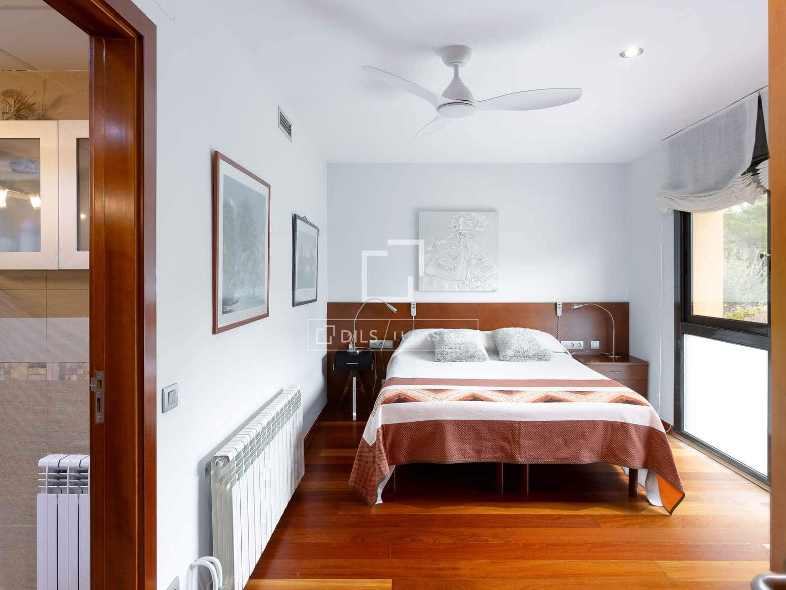 6 slaapkamer Villa te koop in Sant Vicenc de Montalt met zwembad garage - € 1.550.000 (Ref: 9569406)