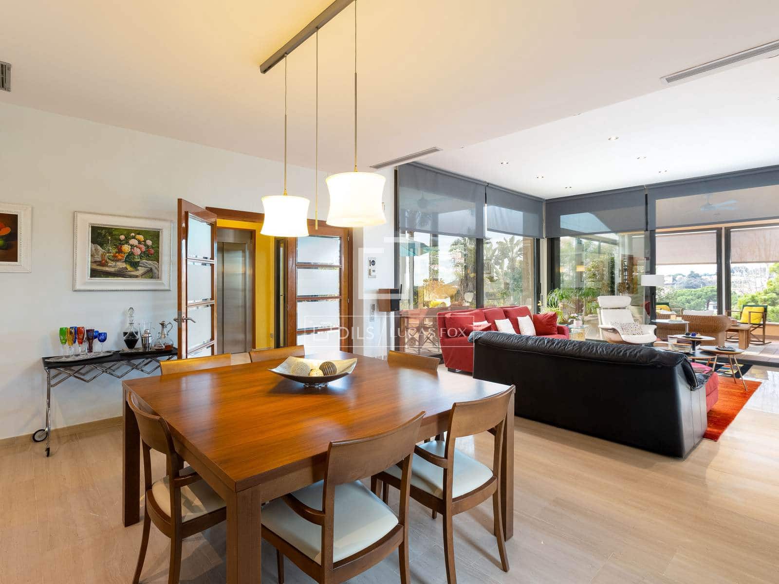 6 slaapkamer Villa te koop in Sant Vicenc de Montalt met zwembad garage - € 1.550.000 (Ref: 9569406)