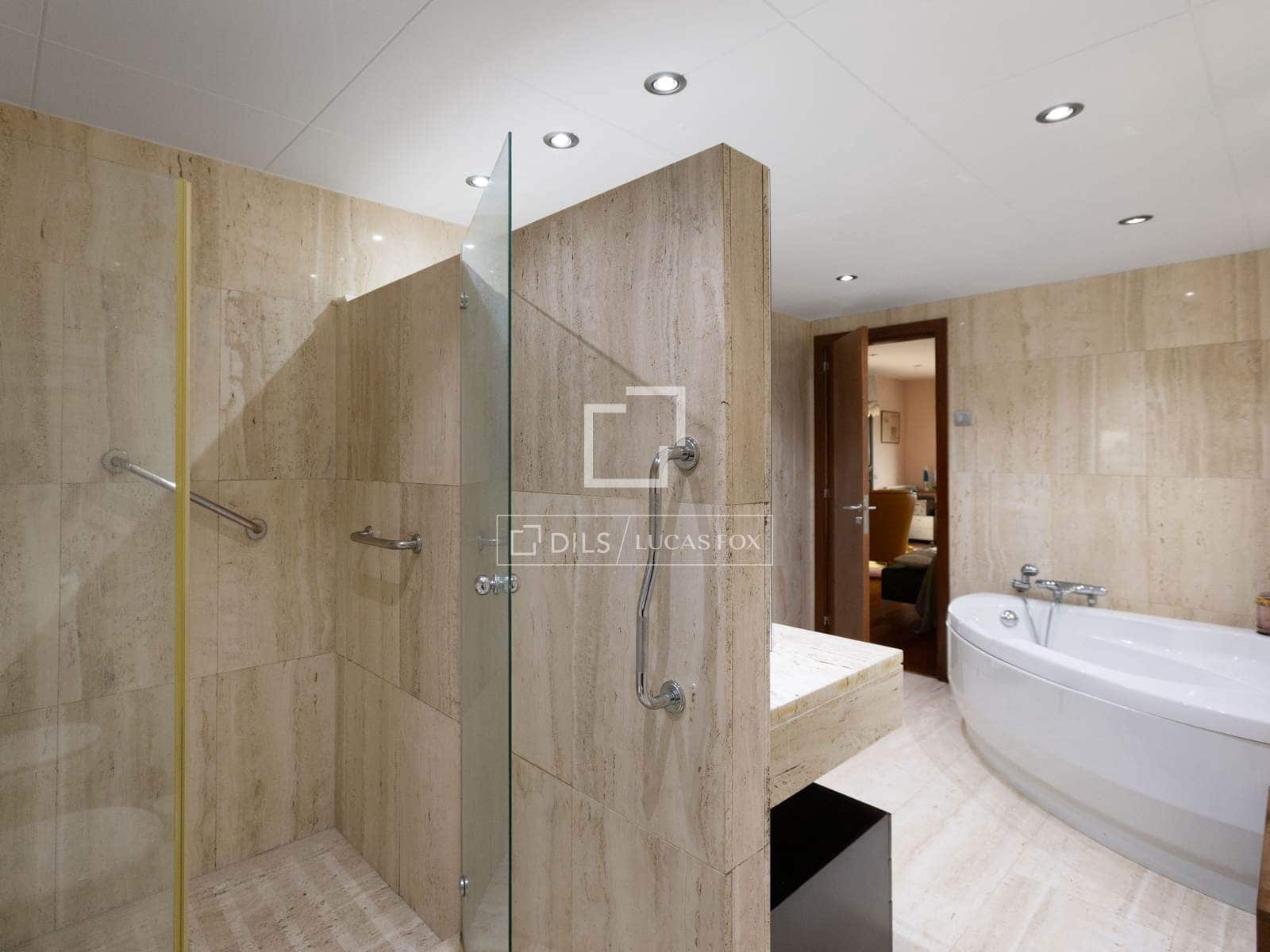 6 slaapkamer Villa te koop in Sant Vicenc de Montalt met zwembad garage - € 1.550.000 (Ref: 9569406)