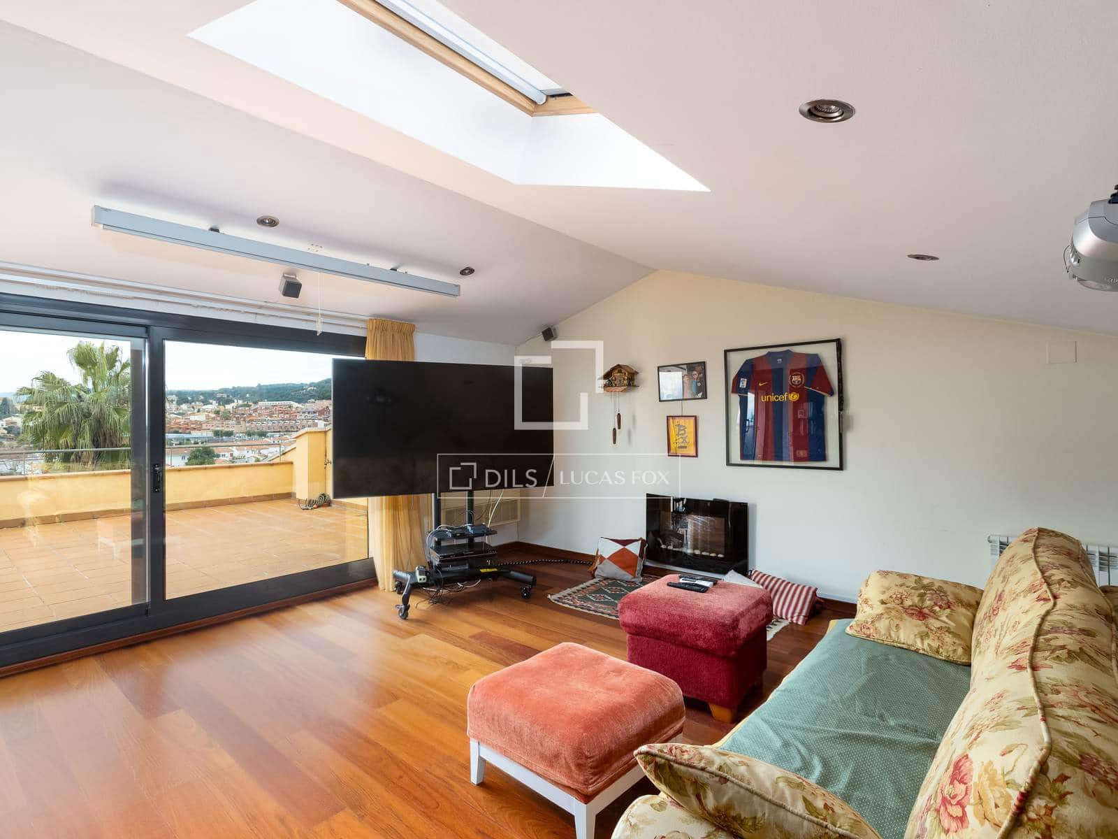 6 slaapkamer Villa te koop in Sant Vicenc de Montalt met zwembad garage - € 1.550.000 (Ref: 9569406)