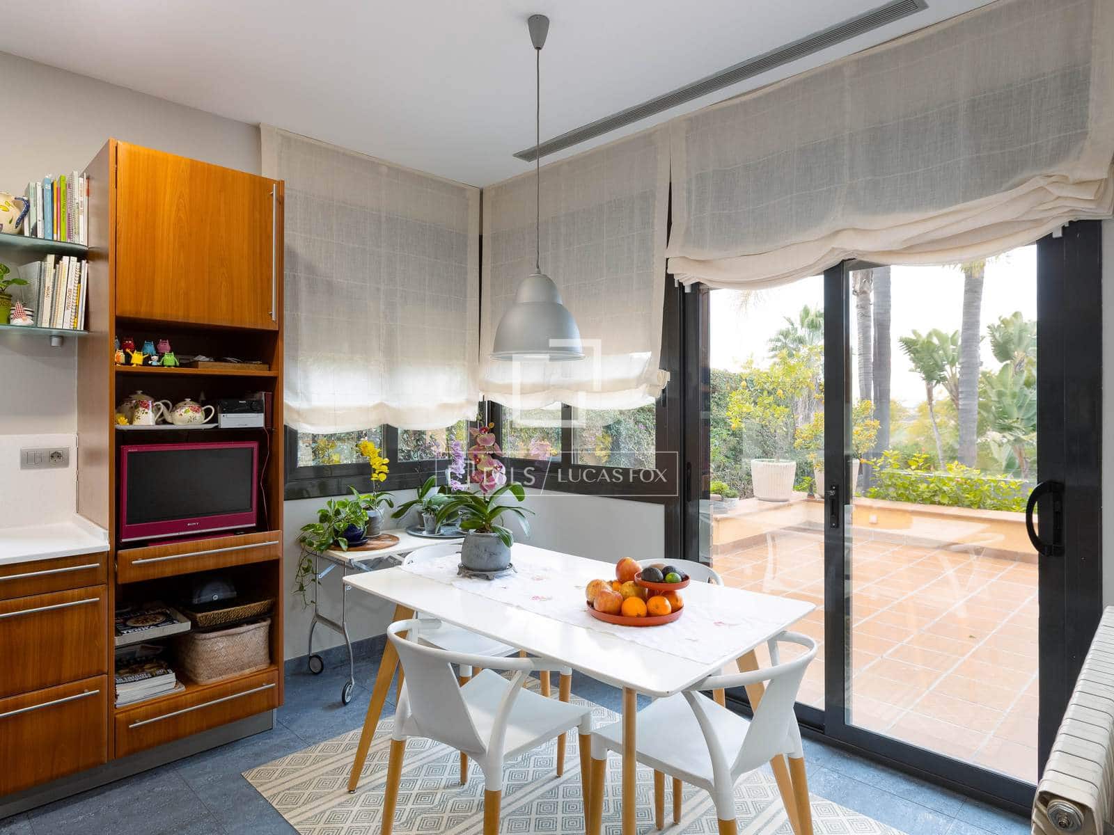 6 slaapkamer Villa te koop in Sant Vicenc de Montalt met zwembad garage - € 1.550.000 (Ref: 9569406)