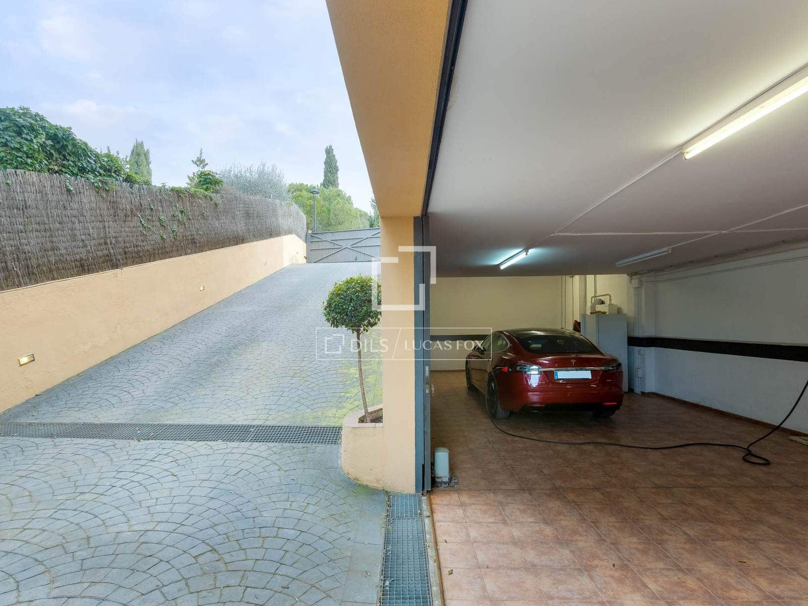 6 slaapkamer Villa te koop in Sant Vicenc de Montalt met zwembad garage - € 1.550.000 (Ref: 9569406)