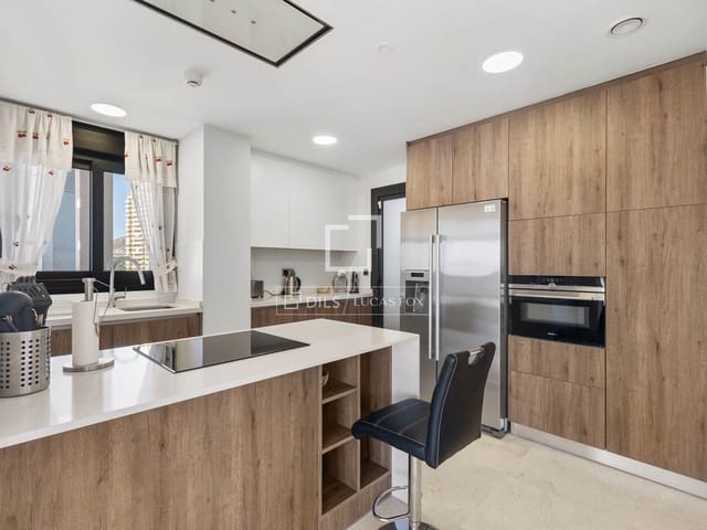 3 Zimmer Apartment zu verkaufen in Benidorm mit Pool Garage - 1.150.000 € (Ref: 9569924)