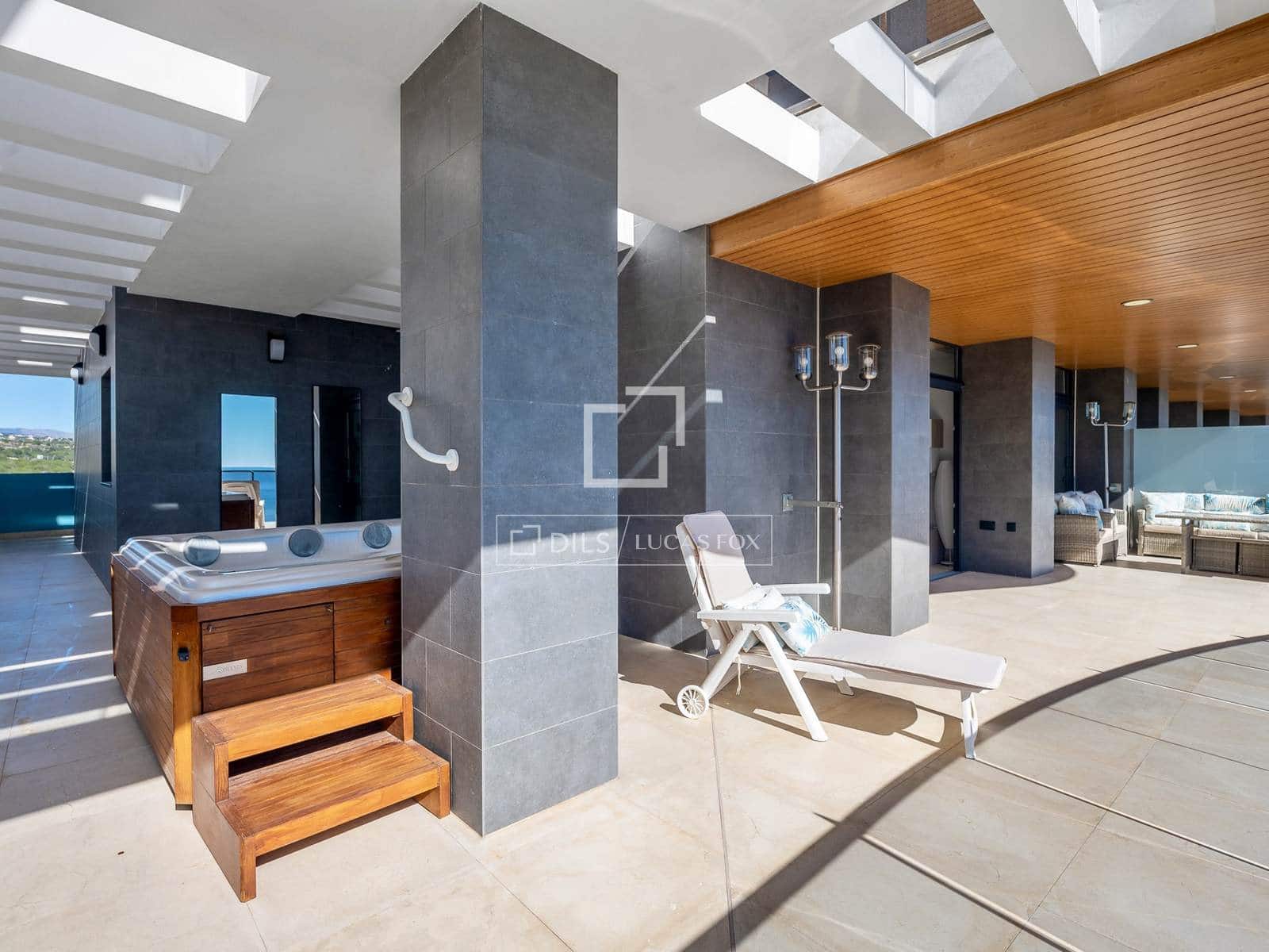 3 soveværelse Lejlighed til salg i Benidorm med swimmingpool garage - € 1.150.000 (Ref: 9569924)