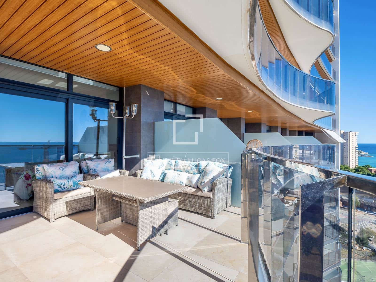 3 soveværelse Lejlighed til salg i Benidorm med swimmingpool garage - € 1.150.000 (Ref: 9569924)