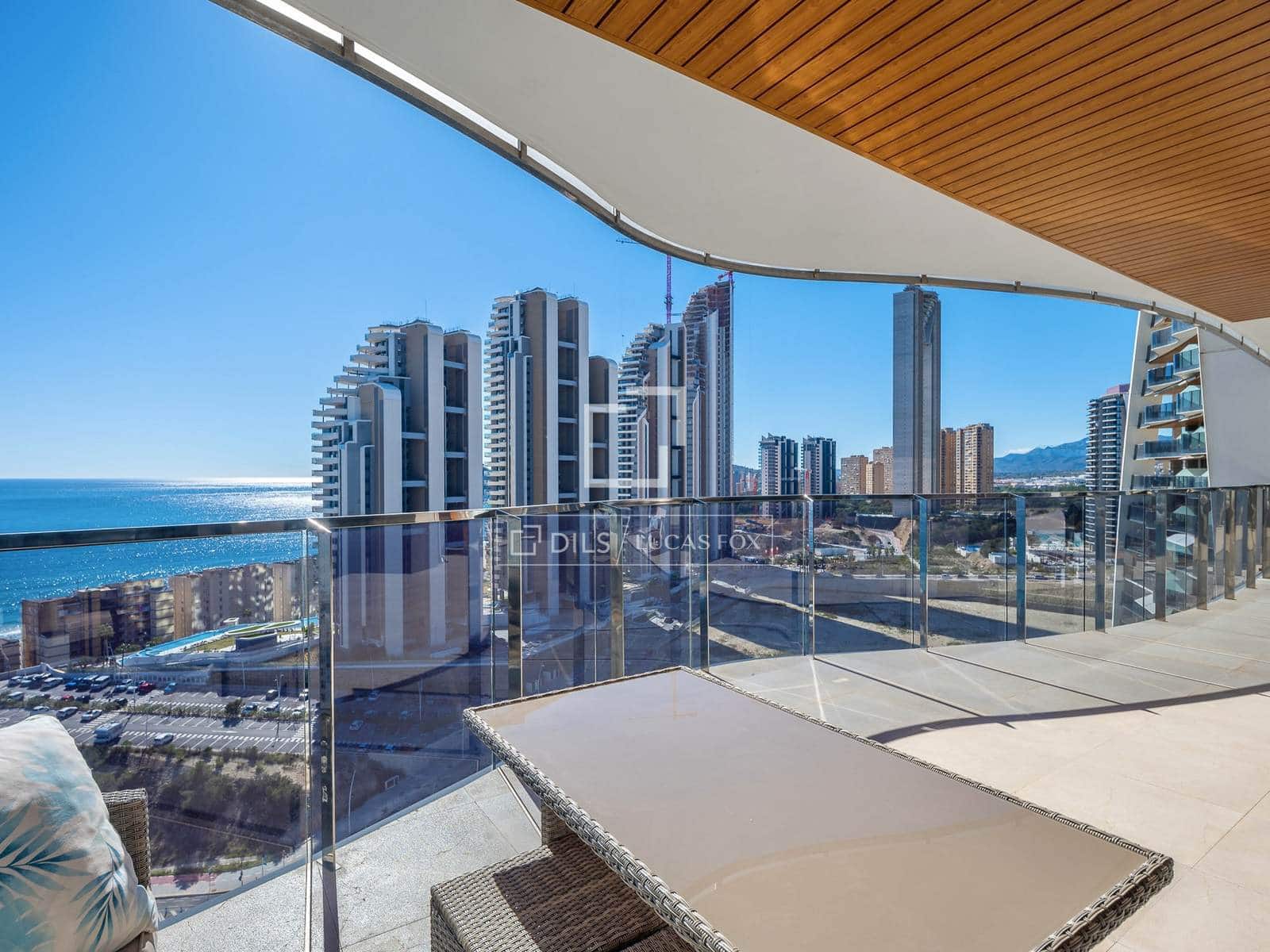 3 soveværelse Lejlighed til salg i Benidorm med swimmingpool garage - € 1.150.000 (Ref: 9569924)