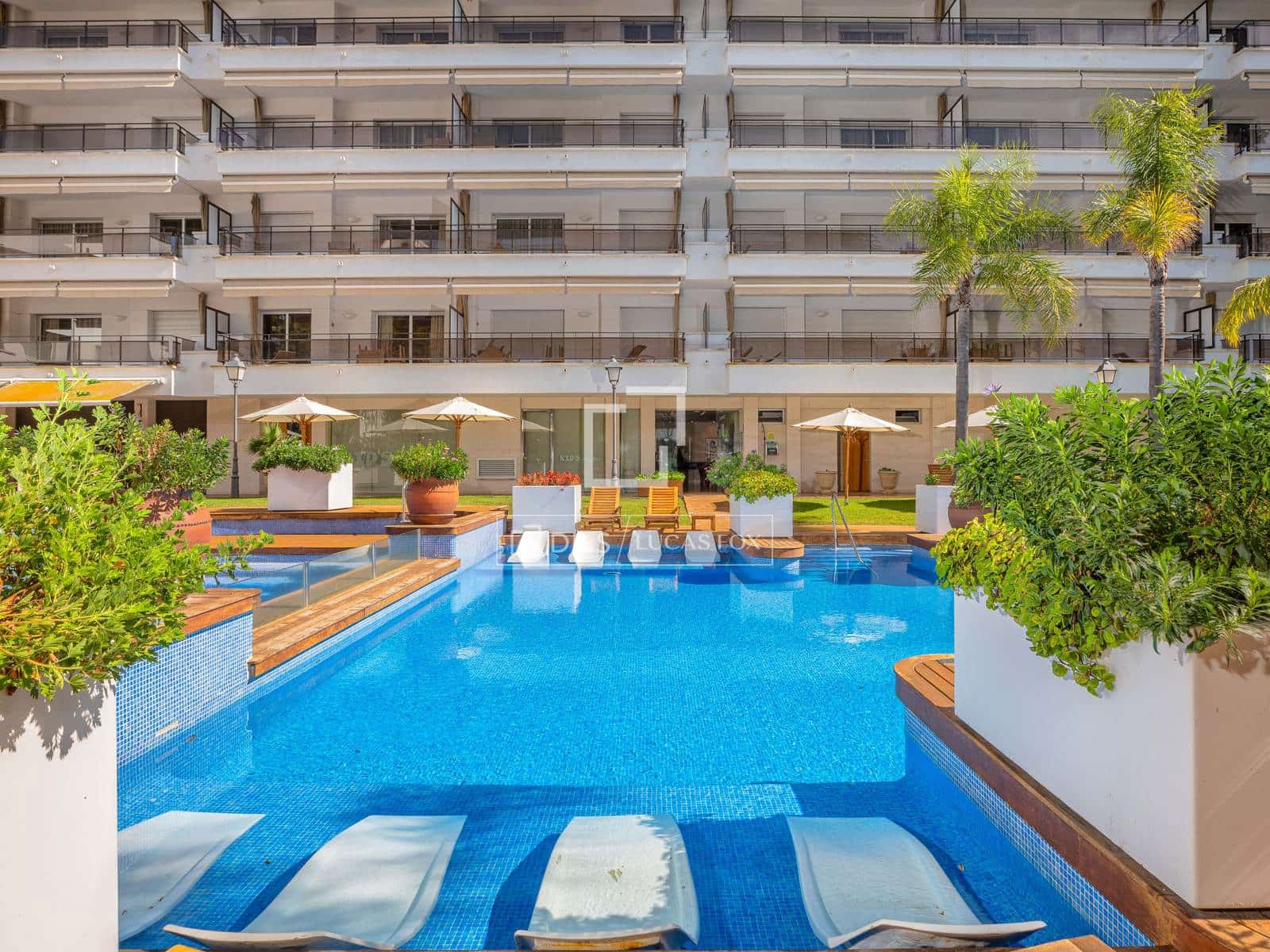 2 slaapkamer Appartement te koop in Lloret de Mar met zwembad garage - € 385.000 (Ref: 9569925)