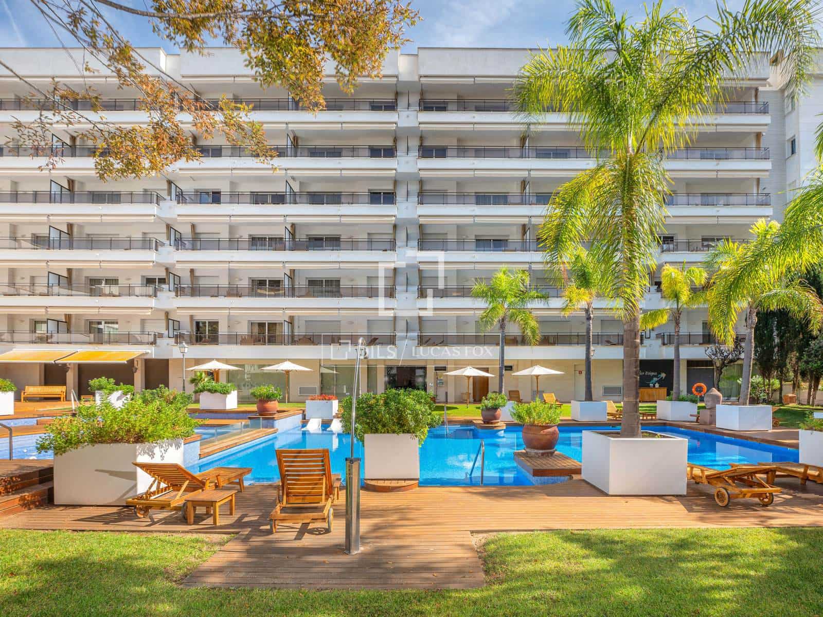 2 slaapkamer Appartement te koop in Lloret de Mar met zwembad garage - € 385.000 (Ref: 9569925)