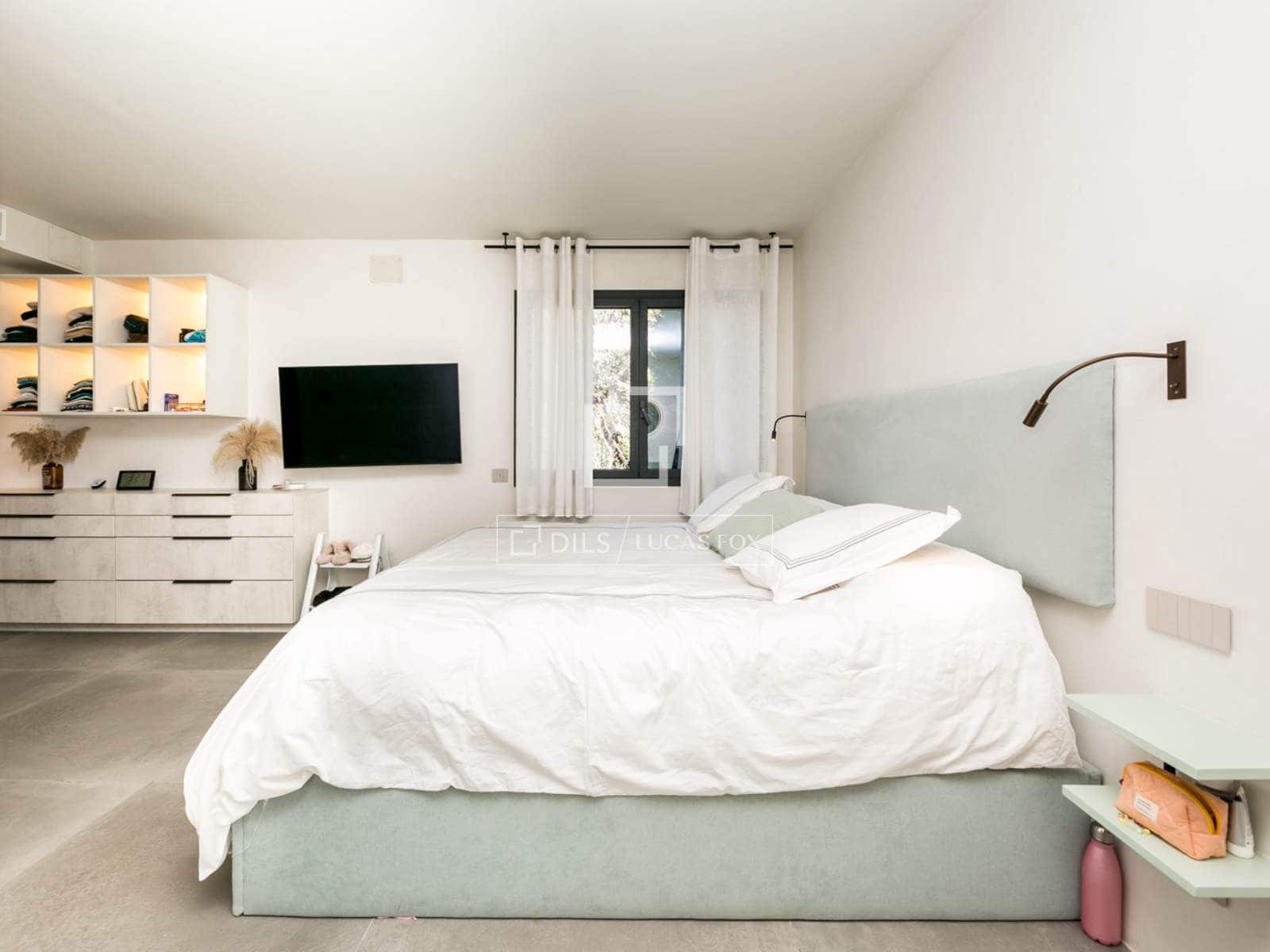 3 soveværelse Villa til salg i Gava med swimmingpool garage - € 1.280.000 (Ref: 9570052)