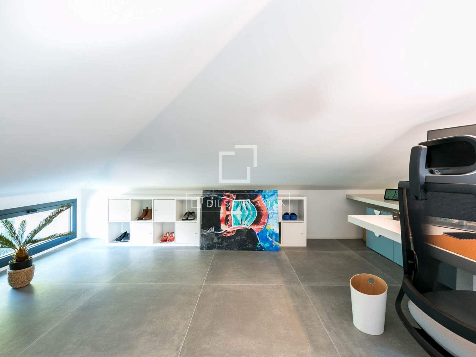 3 soveværelse Villa til salg i Gava med swimmingpool garage - € 1.280.000 (Ref: 9570052)