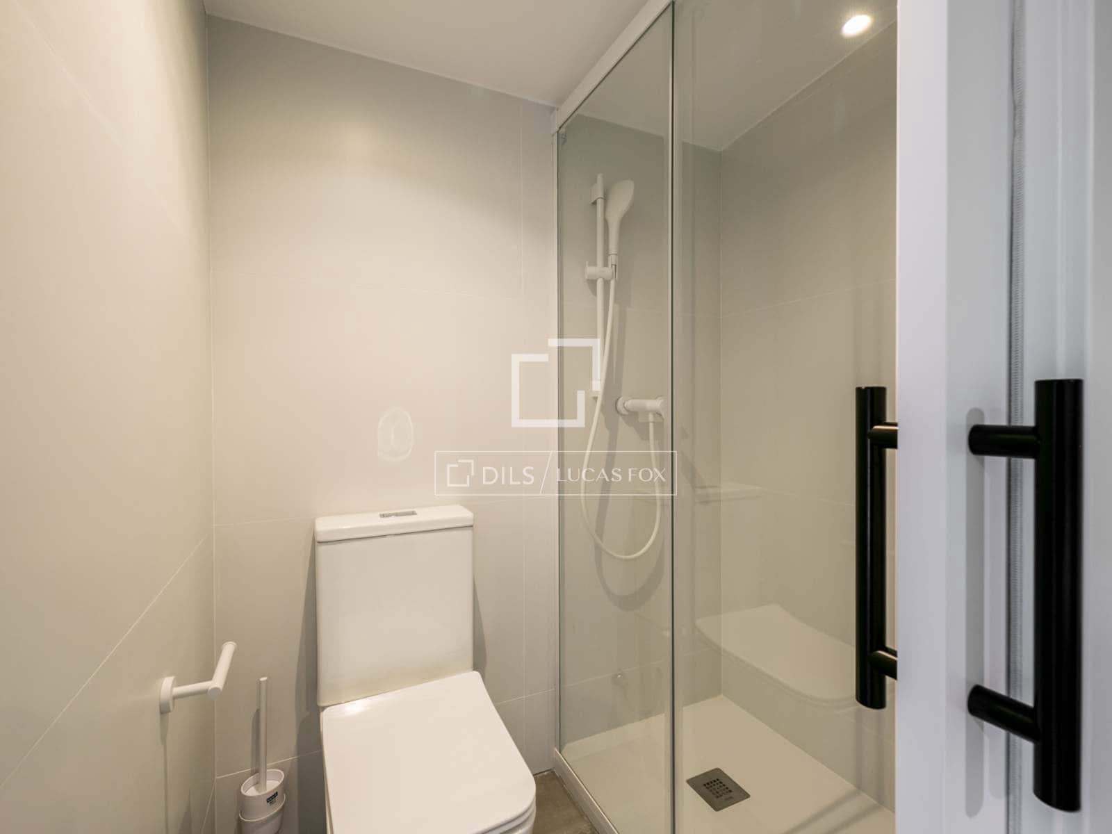 3 soveværelse Villa til salg i Gava med swimmingpool garage - € 1.280.000 (Ref: 9570052)