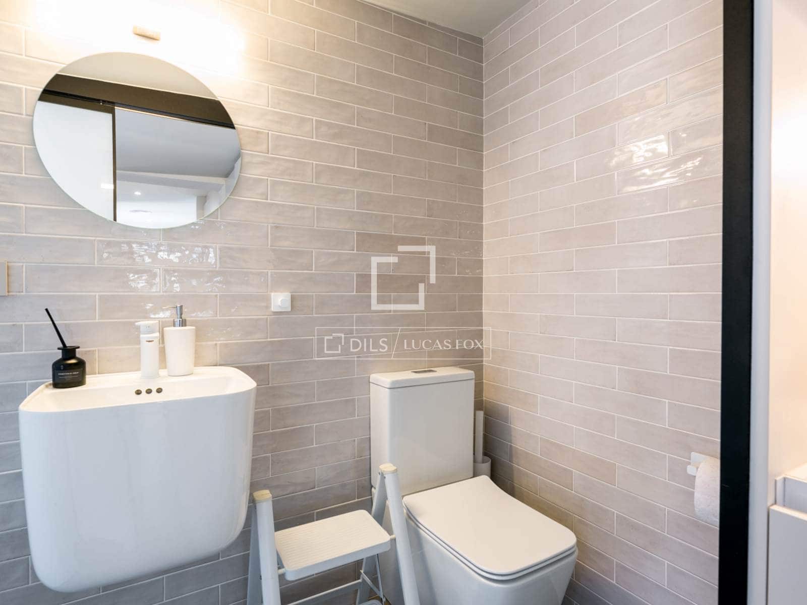 3 soveværelse Villa til salg i Gava med swimmingpool garage - € 1.280.000 (Ref: 9570052)