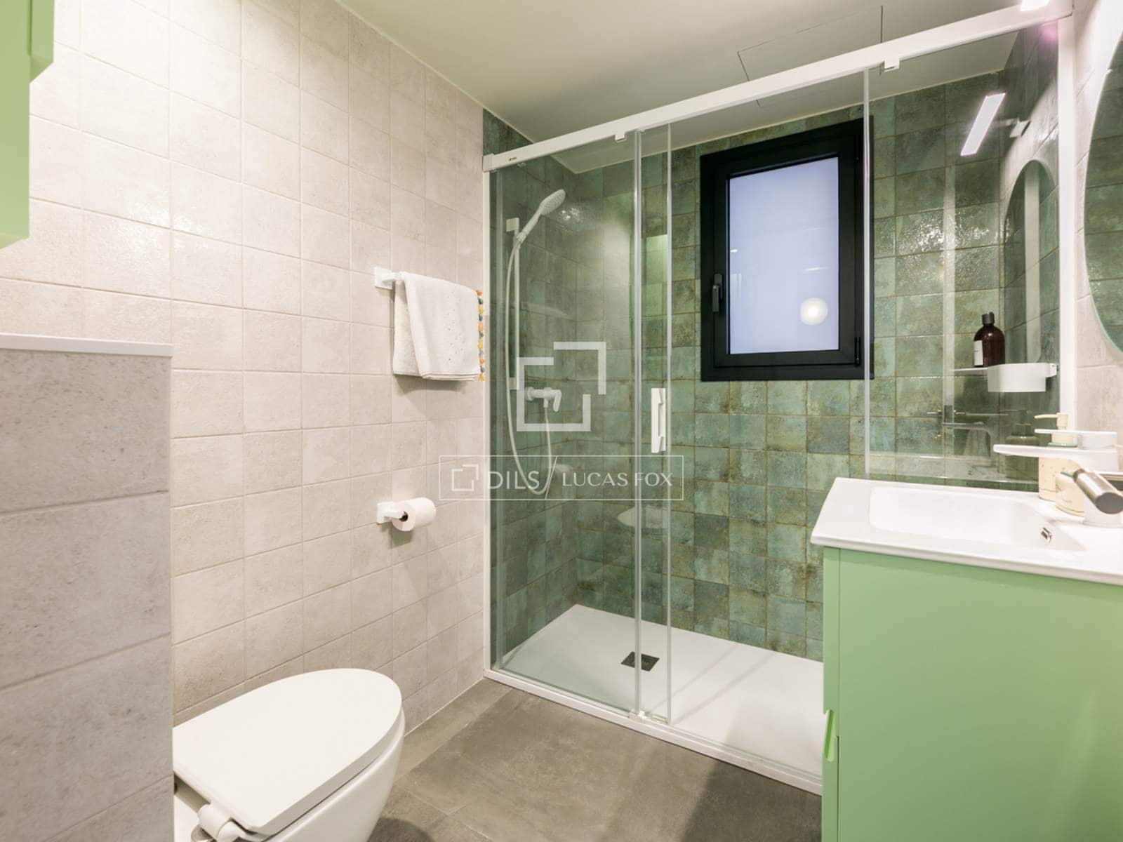 3 soveværelse Villa til salg i Gava med swimmingpool garage - € 1.280.000 (Ref: 9570052)