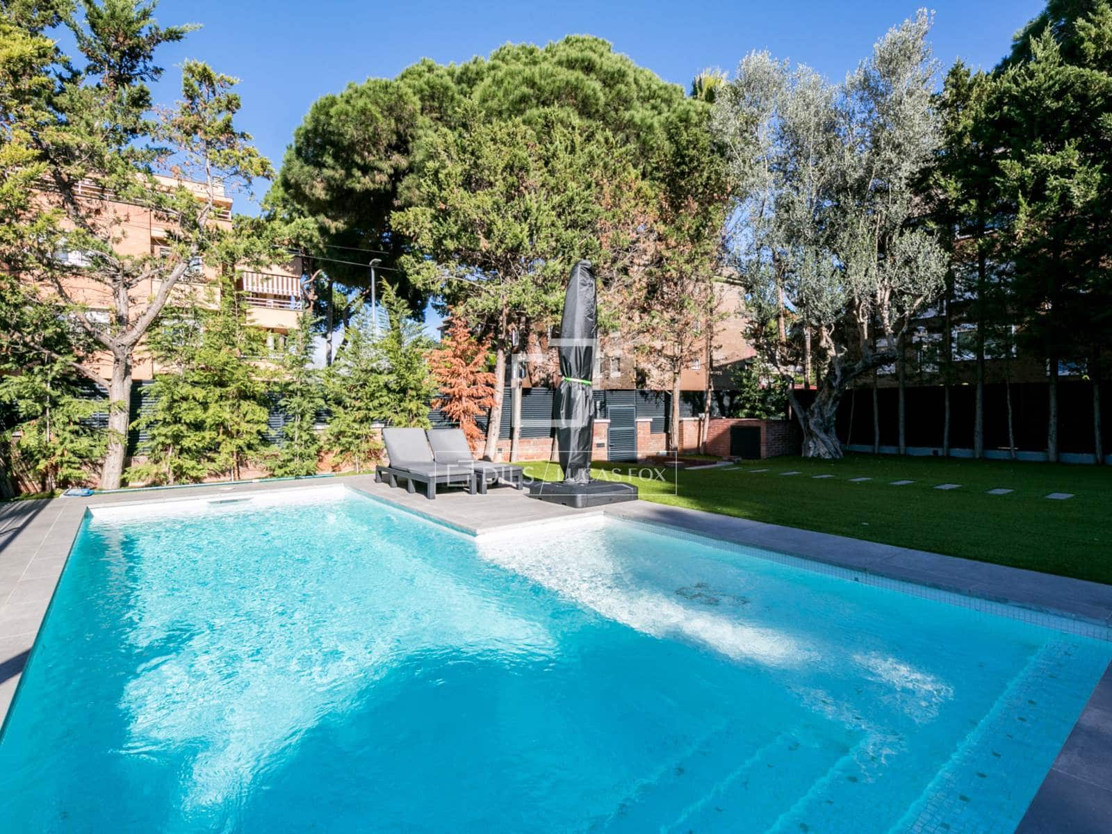 3 soveværelse Villa til salg i Gava med swimmingpool garage - € 1.280.000 (Ref: 9570052)